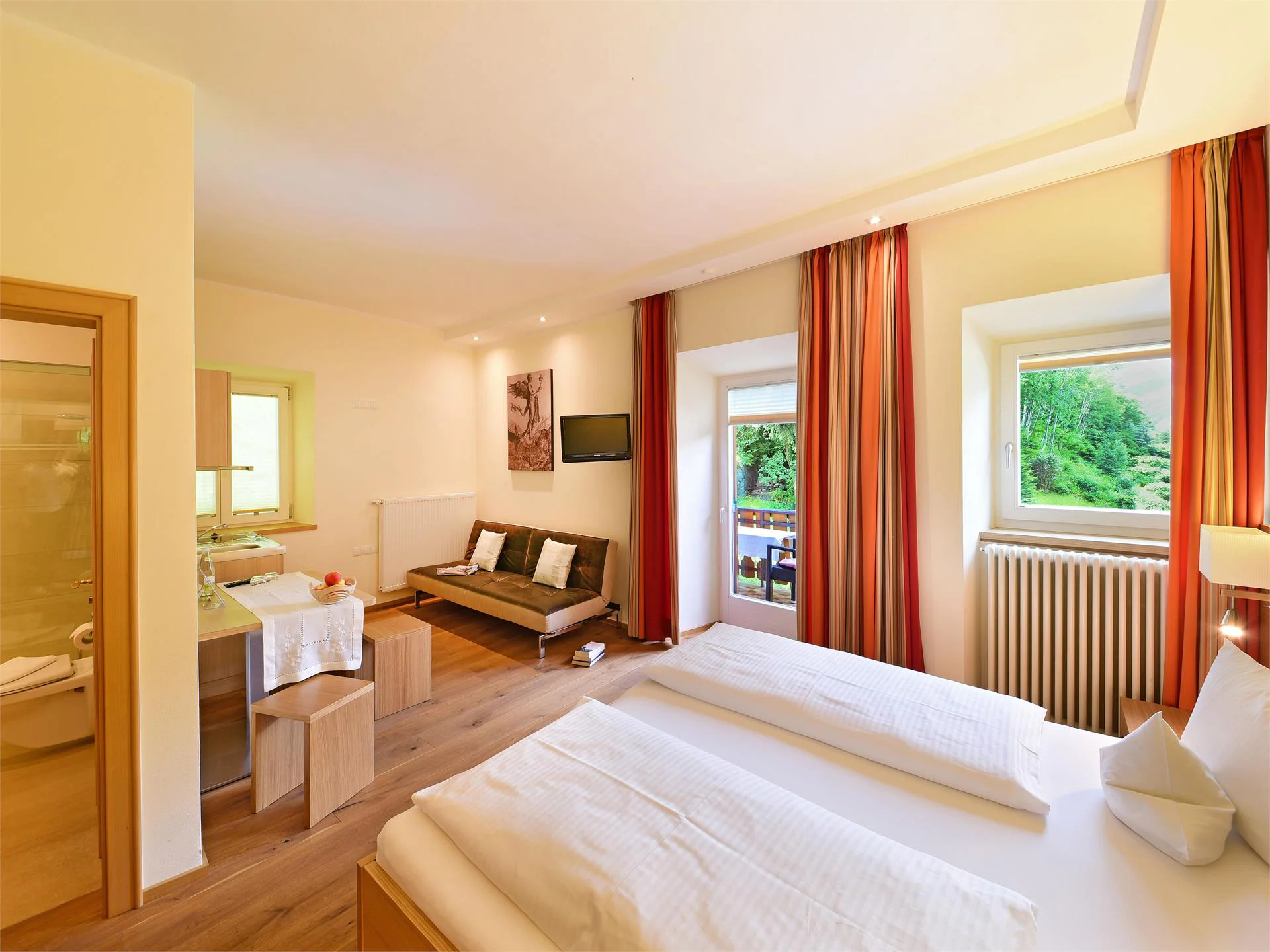 Hotel Gamp Klausen/Chiusa 1 suedtirol.info