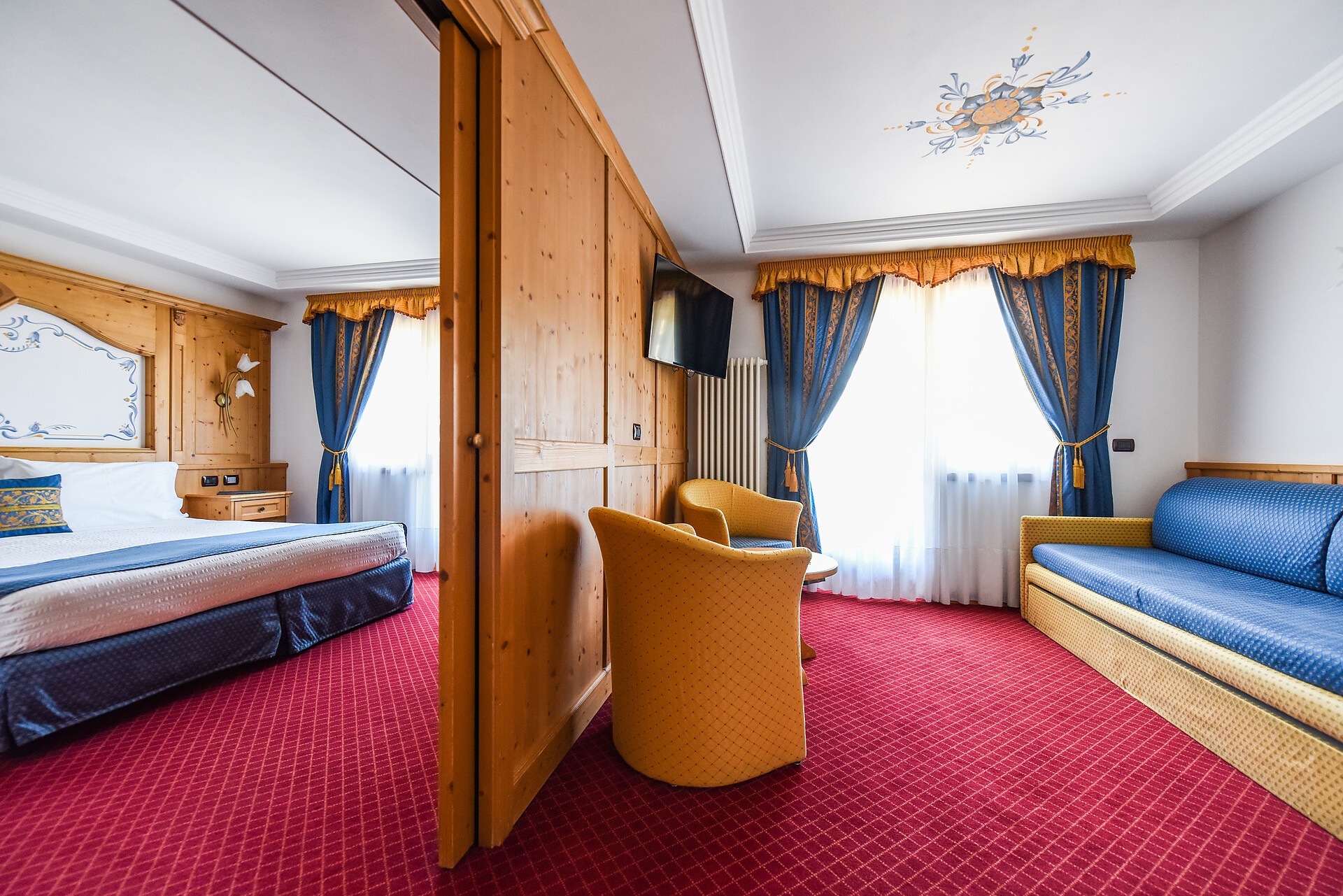 JUNIOR SUITE
