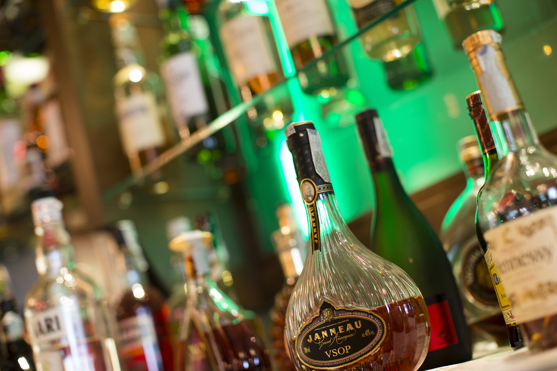 Lounge Bar