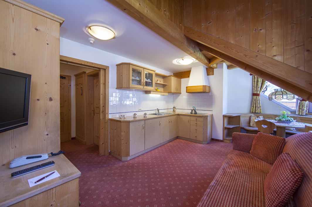 Hotel Corona - Krone Wolkenstein 20 suedtirol.info