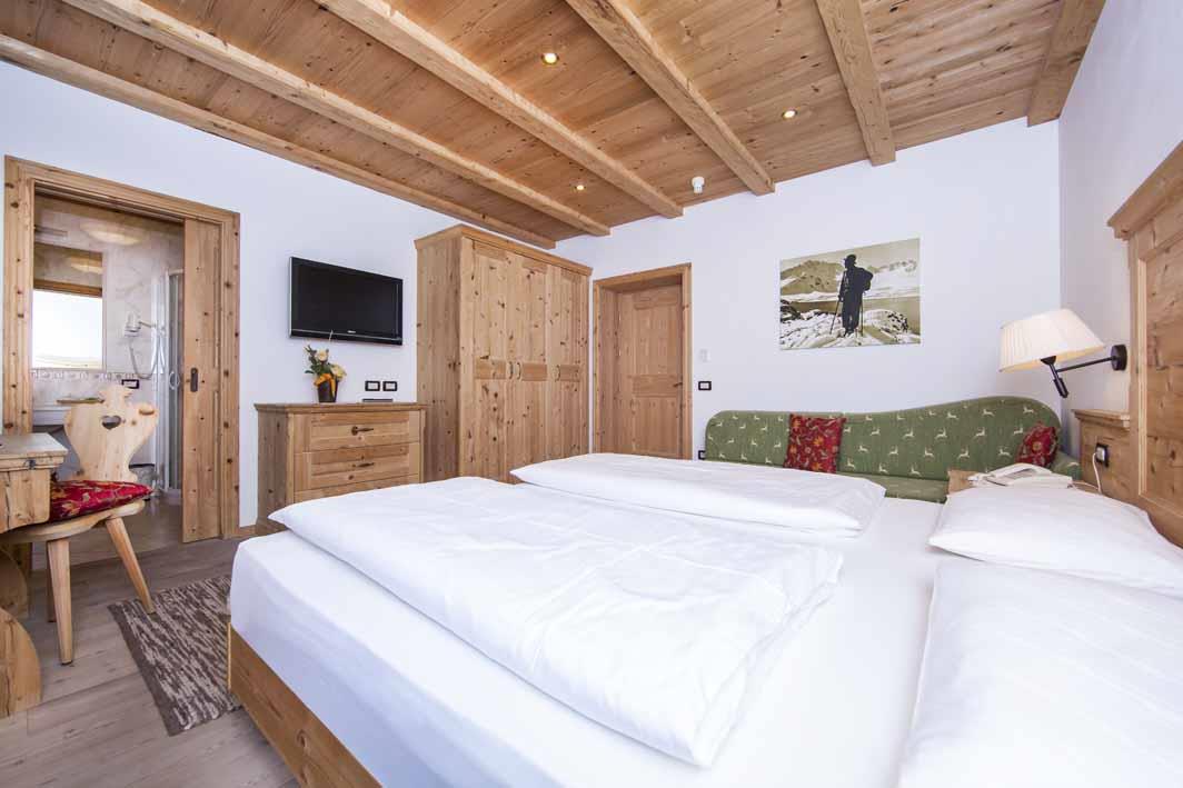 Hotel Corona - Krone Wolkenstein 16 suedtirol.info
