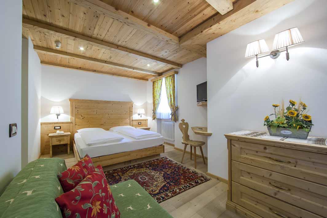 Hotel Corona - Krone Wolkenstein 8 suedtirol.info