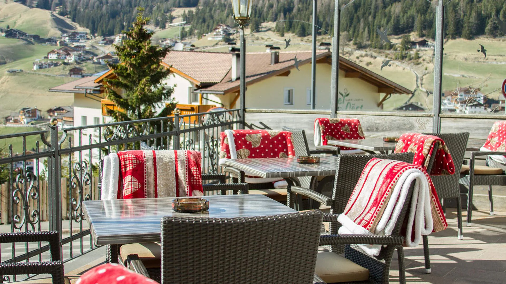 Hotel Scoiattolo Sëlva/Selva 4 suedtirol.info
