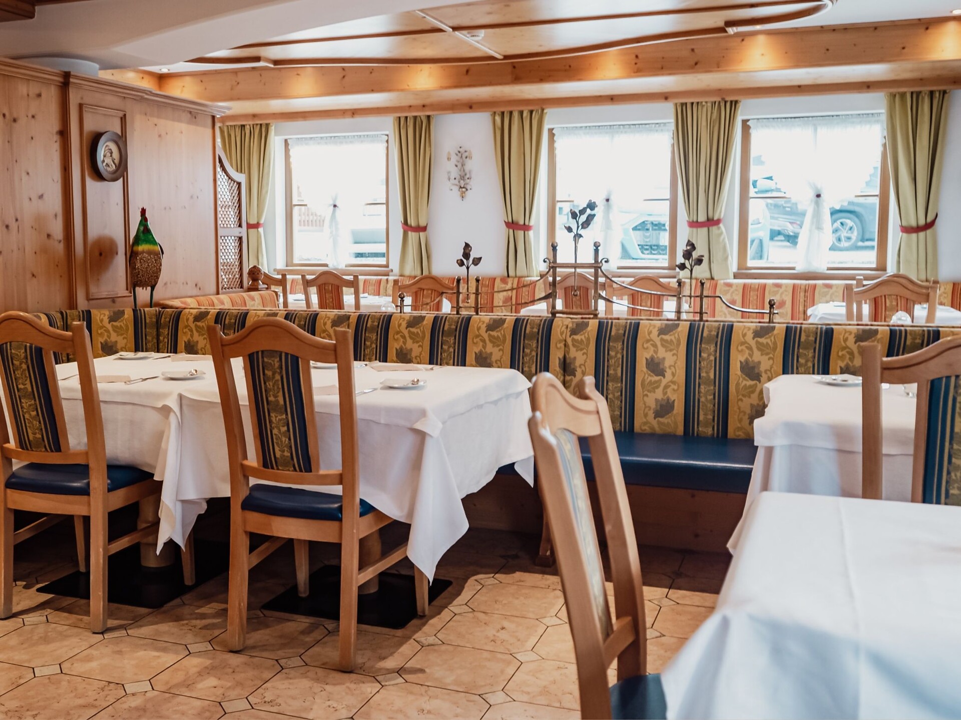 Hotel Flora - Dolomites Region Val Gardena - #8 - suedtirol.info