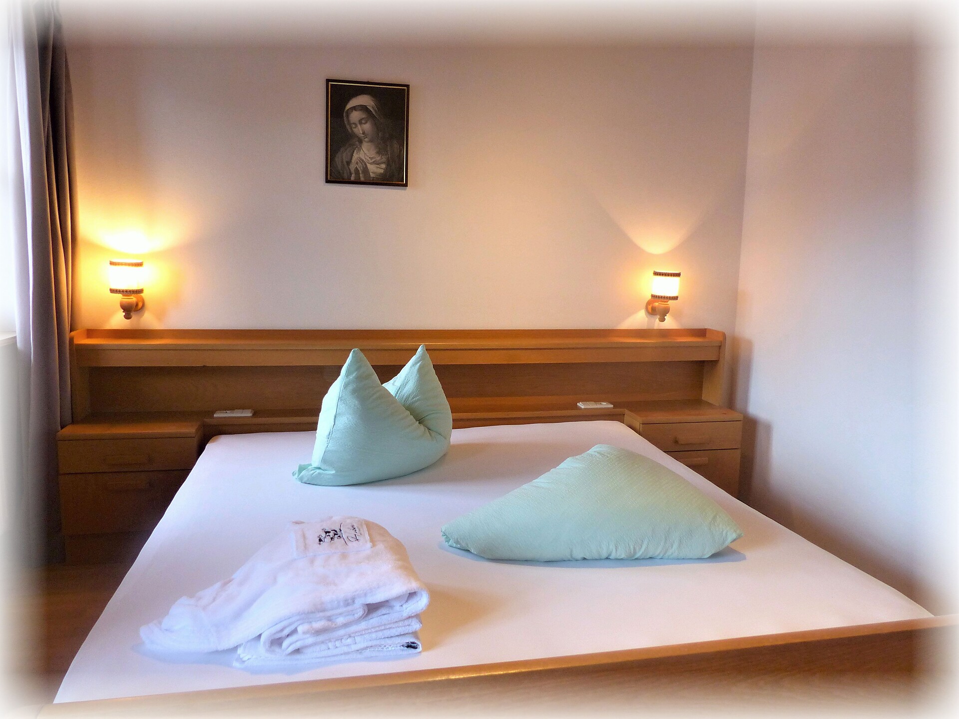 bedroom 2 Tanne