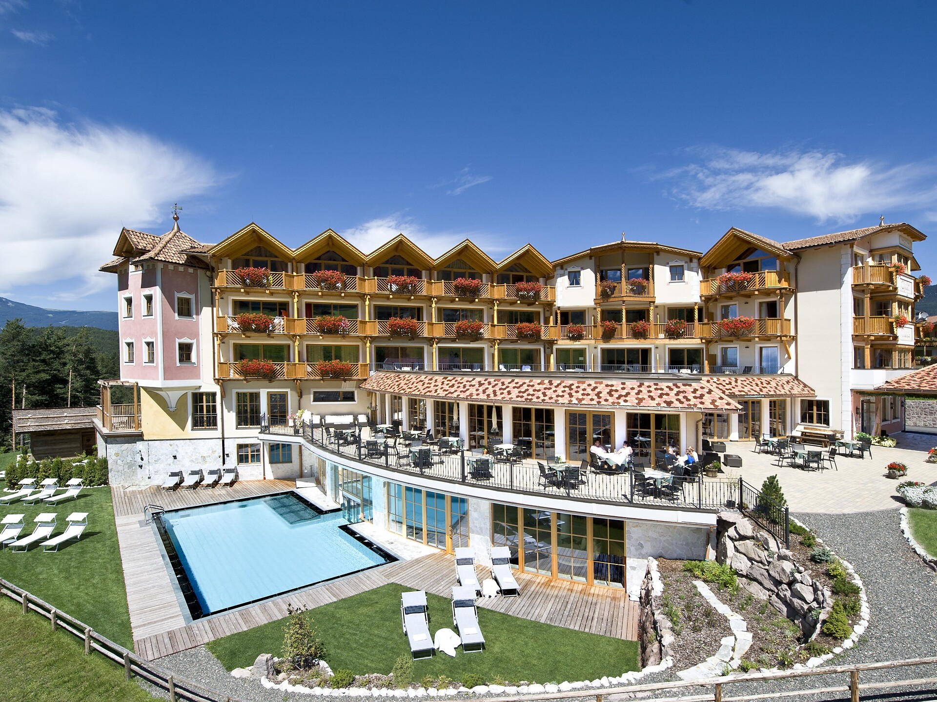 Hotel Chalet Tianes Kastelruth 1 suedtirol.info