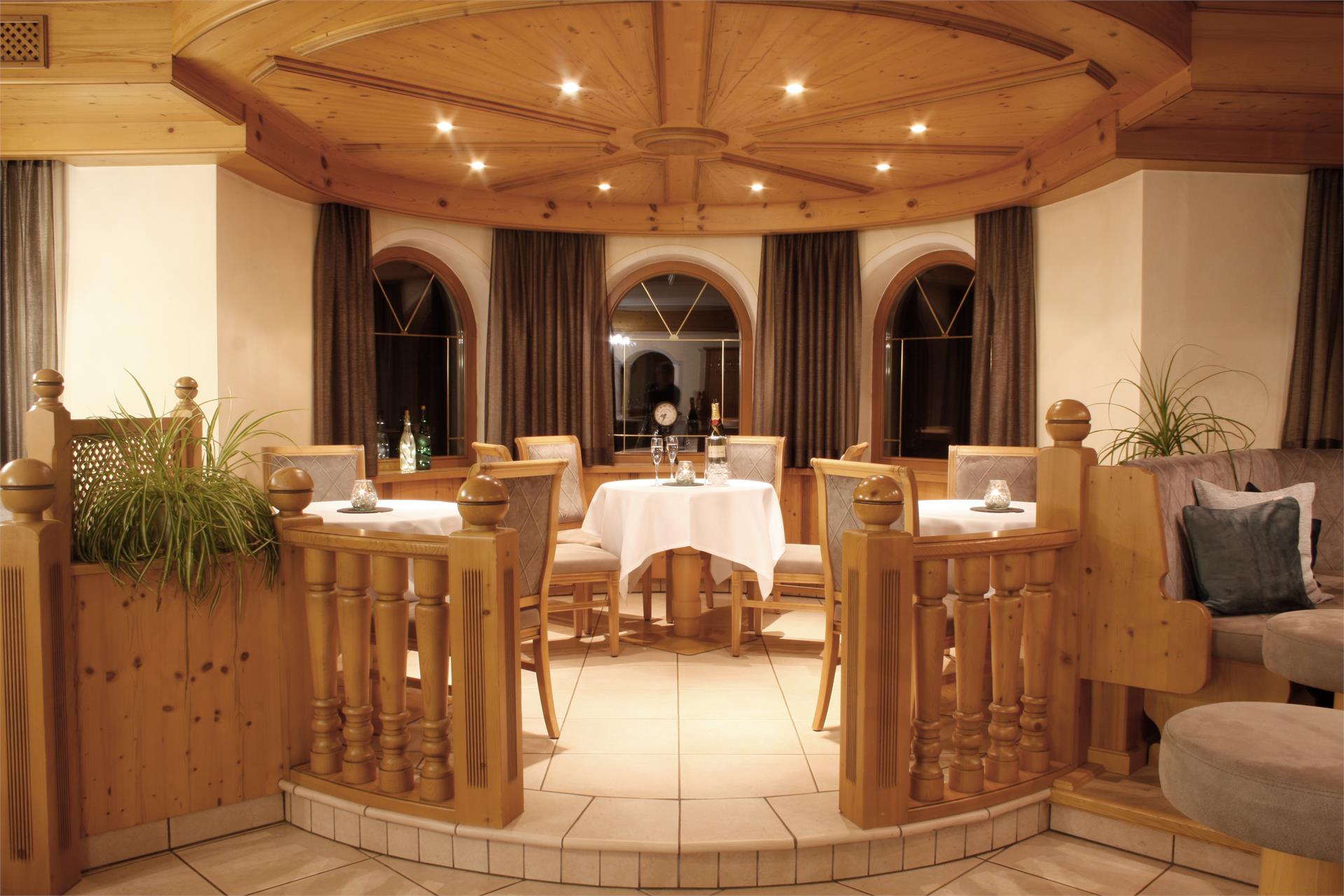 Hotel Enzian Gais 4 suedtirol.info