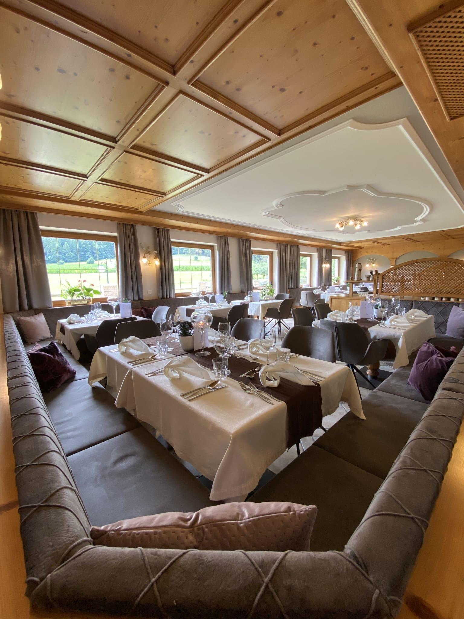 Hotel Enzian Gais 8 suedtirol.info