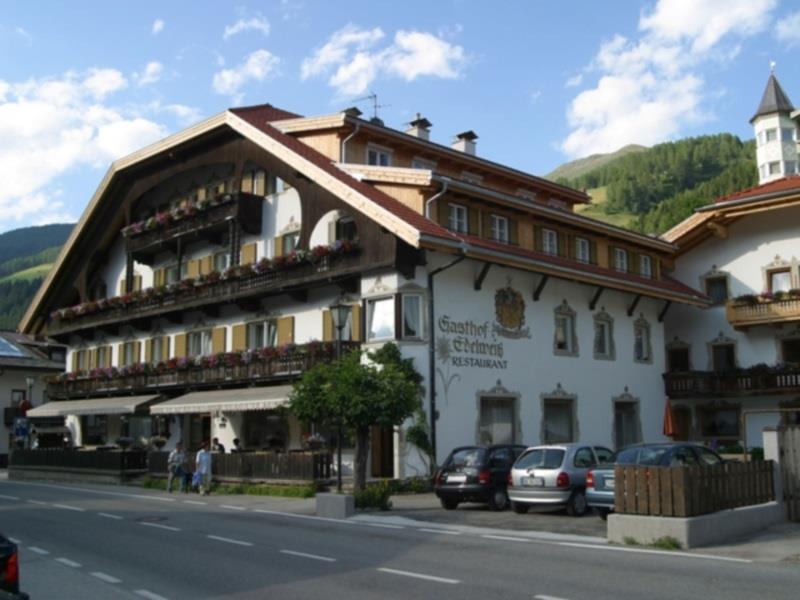 Hotel Edelweiss Sexten 1 suedtirol.info
