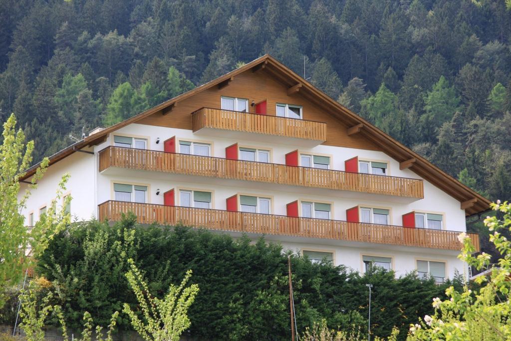 Hotel Hillebrand Tesimo 2 suedtirol.info