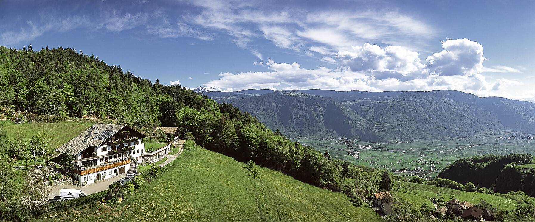 inmezzo alla natura con vista panoramica