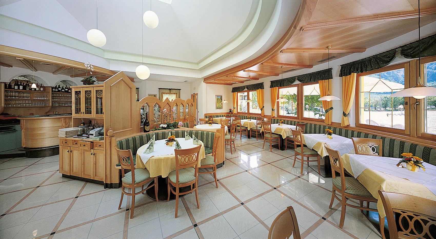 Hotel Unterrain Eppan an der Weinstaße/Appiano sulla Strada del Vino 2 suedtirol.info
