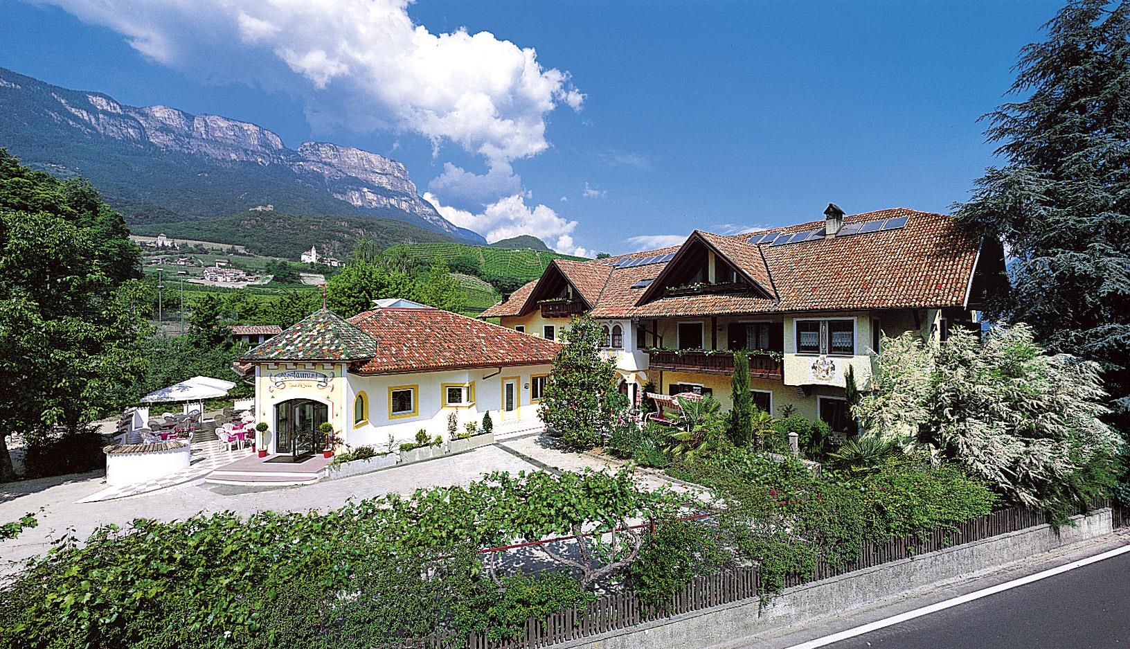 Hotel Unterrain Eppan an der Weinstaße/Appiano sulla Strada del Vino 1 suedtirol.info