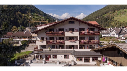 Hotel Hellweger Sand in Taufers/Campo Tures 1 suedtirol.info