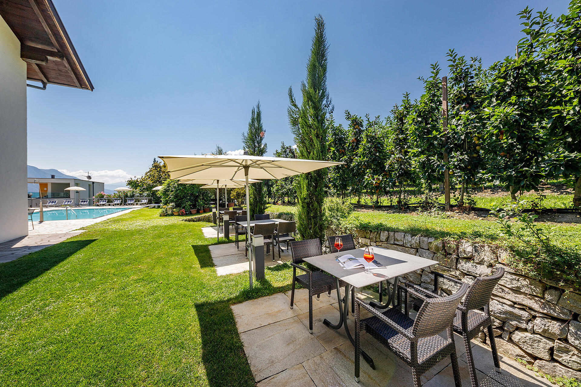 Garden lounge