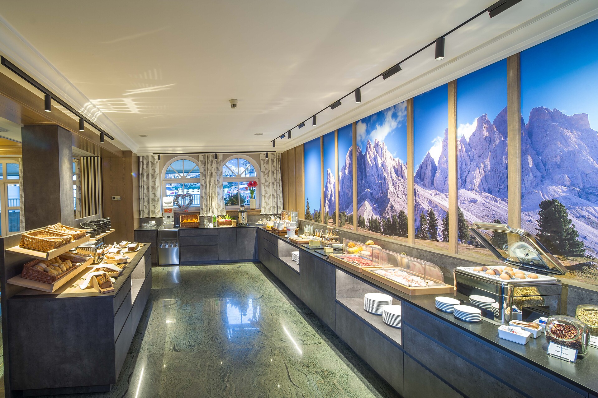 Breakfast room