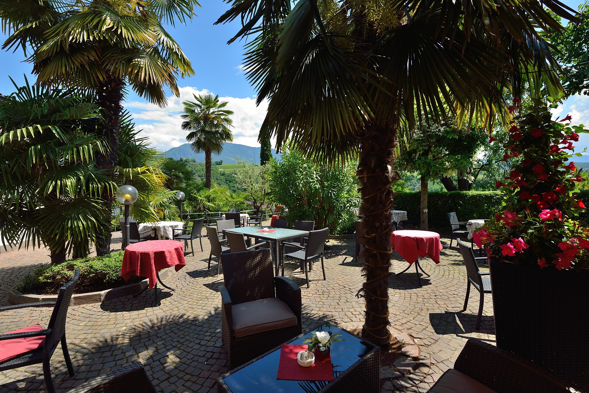 Hotel Weinberg Appiano sulla Strada del Vino 7 suedtirol.info