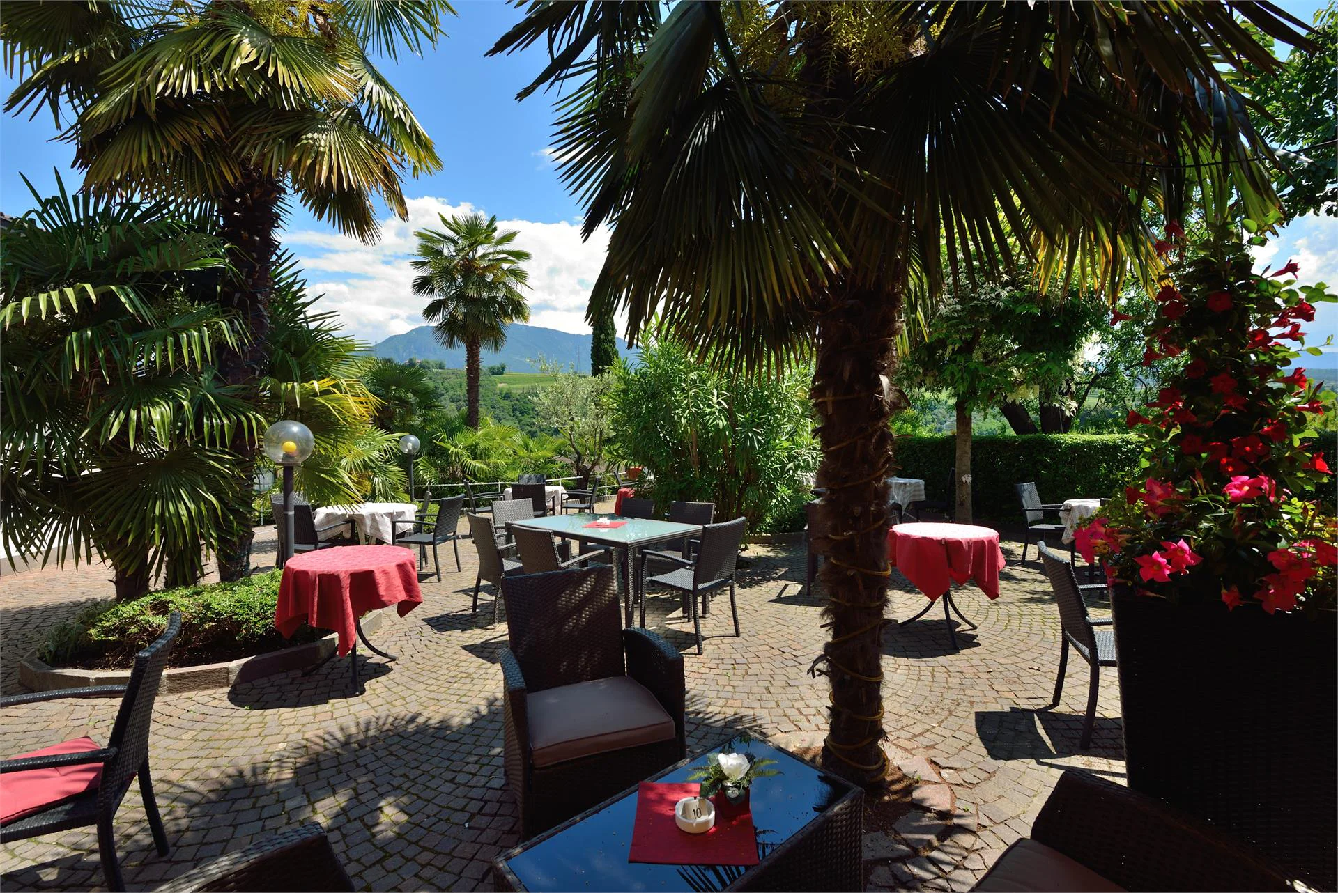 Hotel Weinberg Eppan an der Weinstaße/Appiano sulla Strada del Vino 9 suedtirol.info