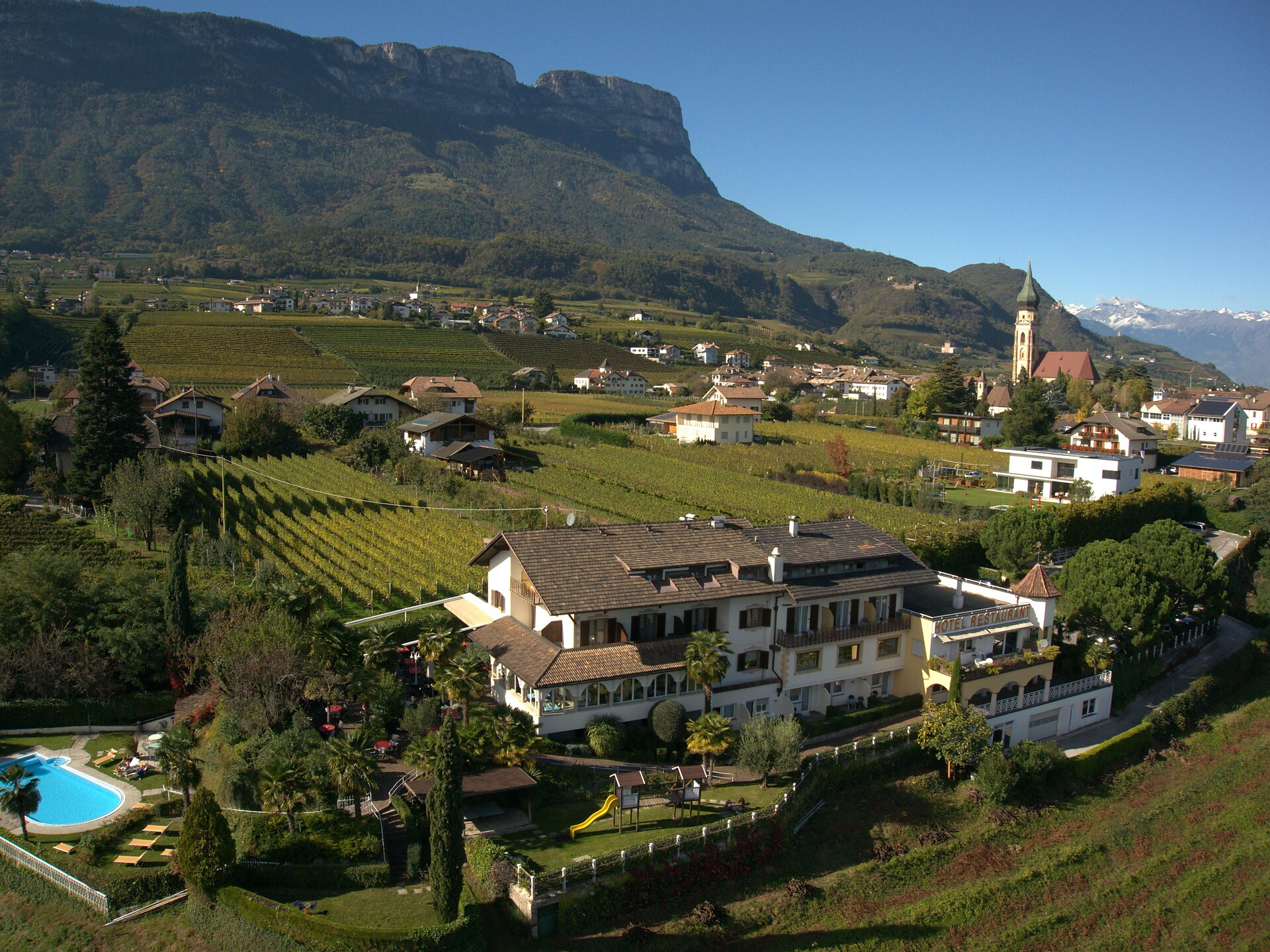 Hotel Weinberg Appiano sulla Strada del Vino 1 suedtirol.info