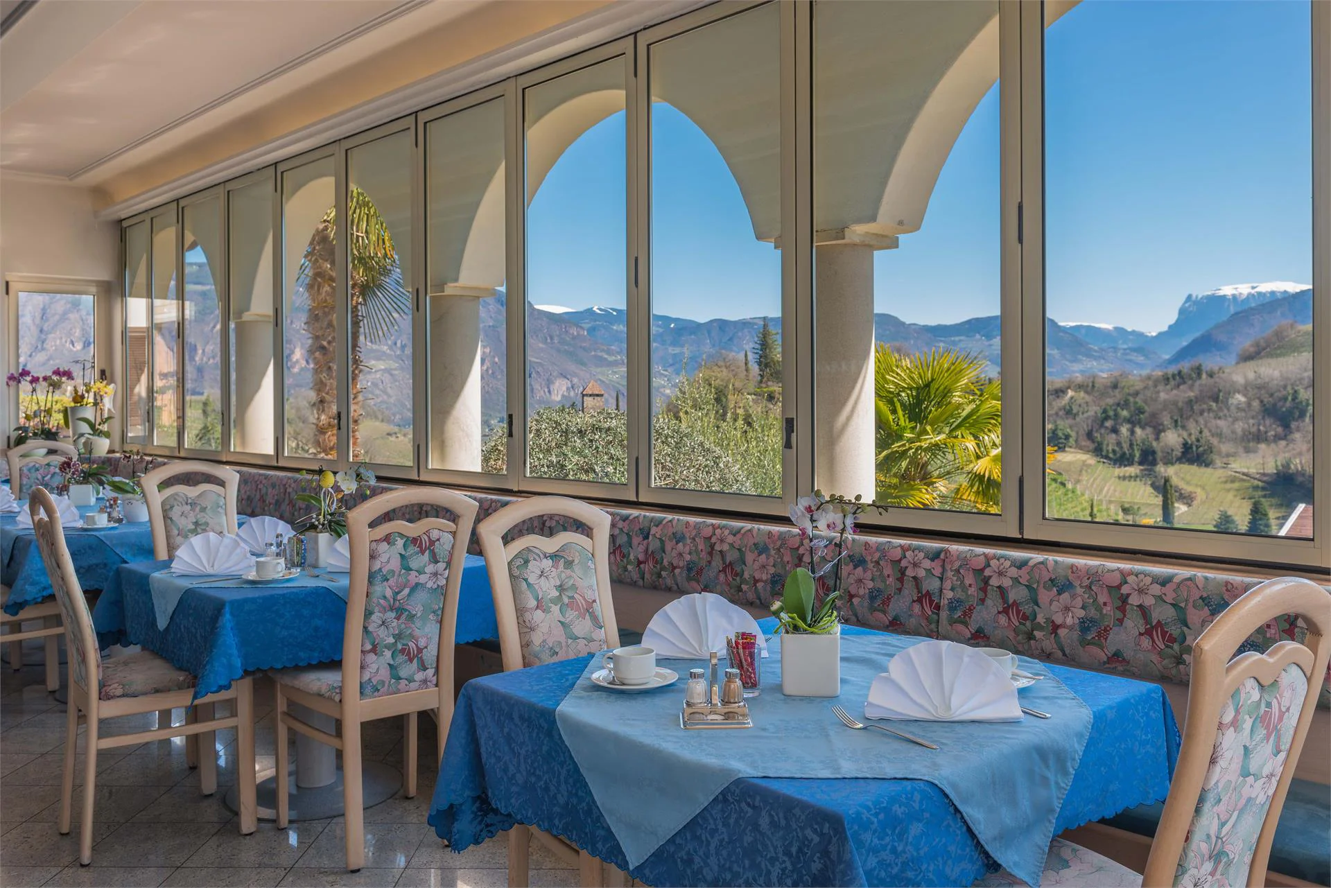 Hotel Weinberg Eppan an der Weinstaße/Appiano sulla Strada del Vino 11 suedtirol.info