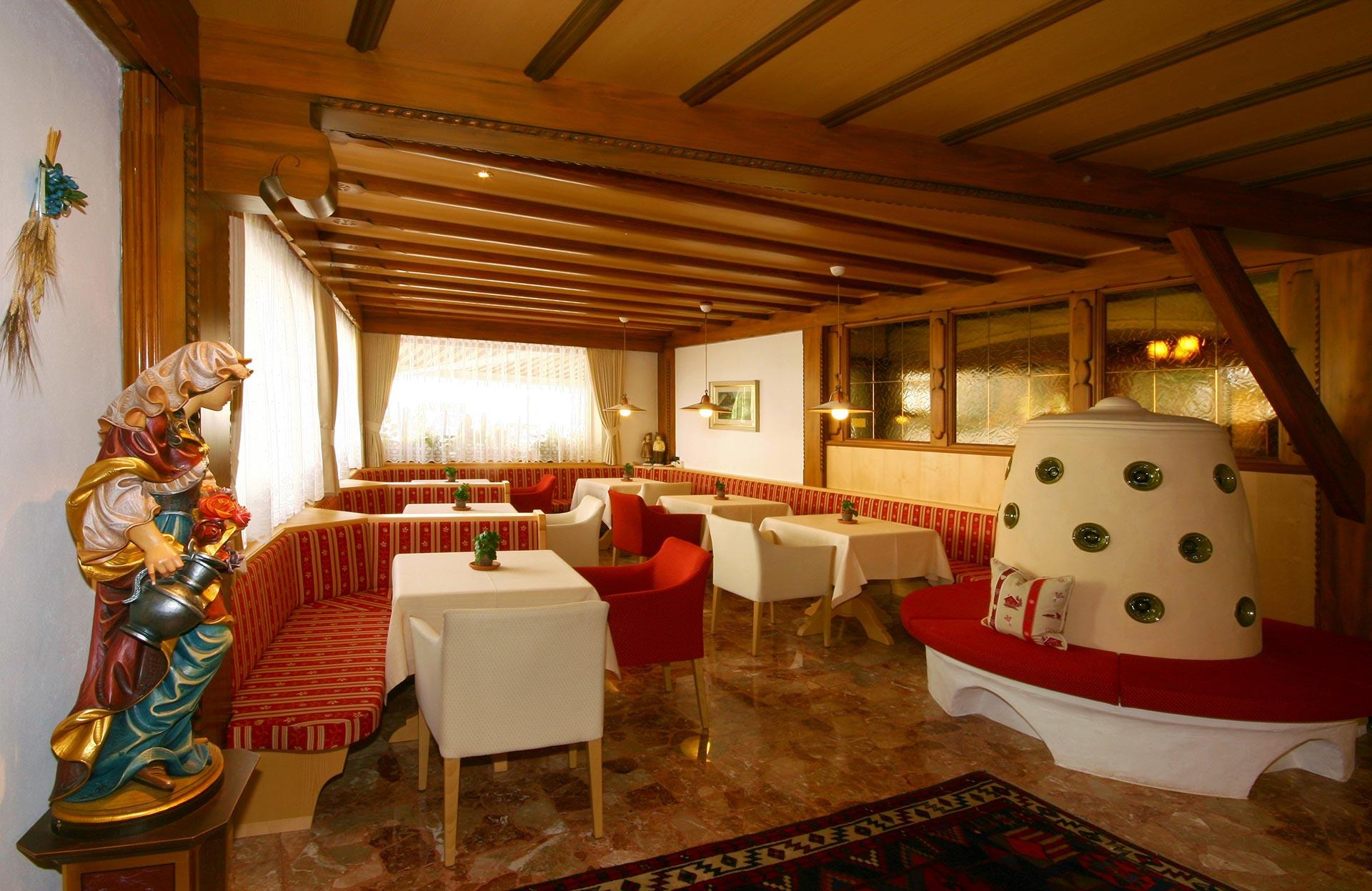 Hotel Centrale Corvara 3 suedtirol.info