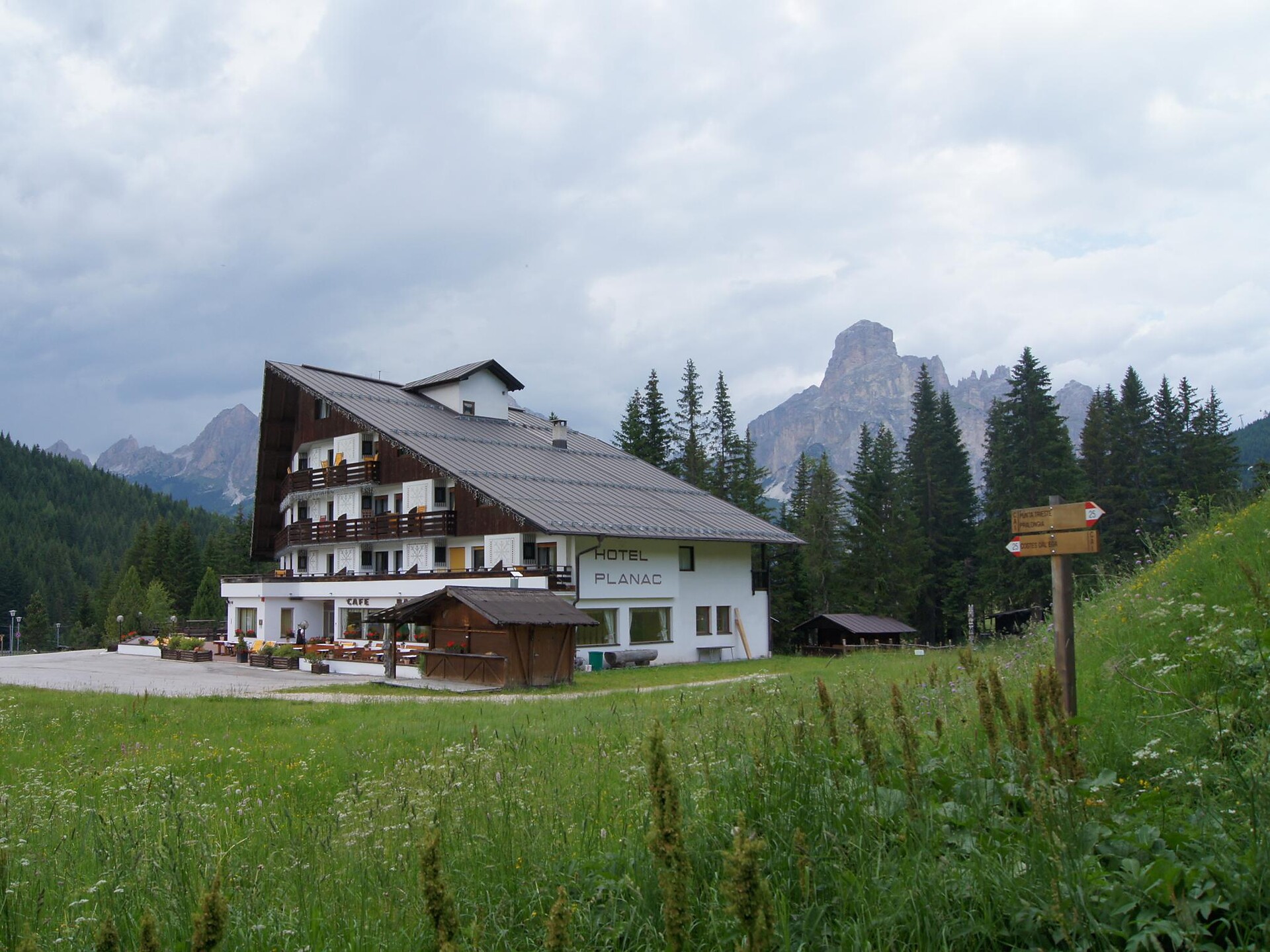Hotel Planac summer