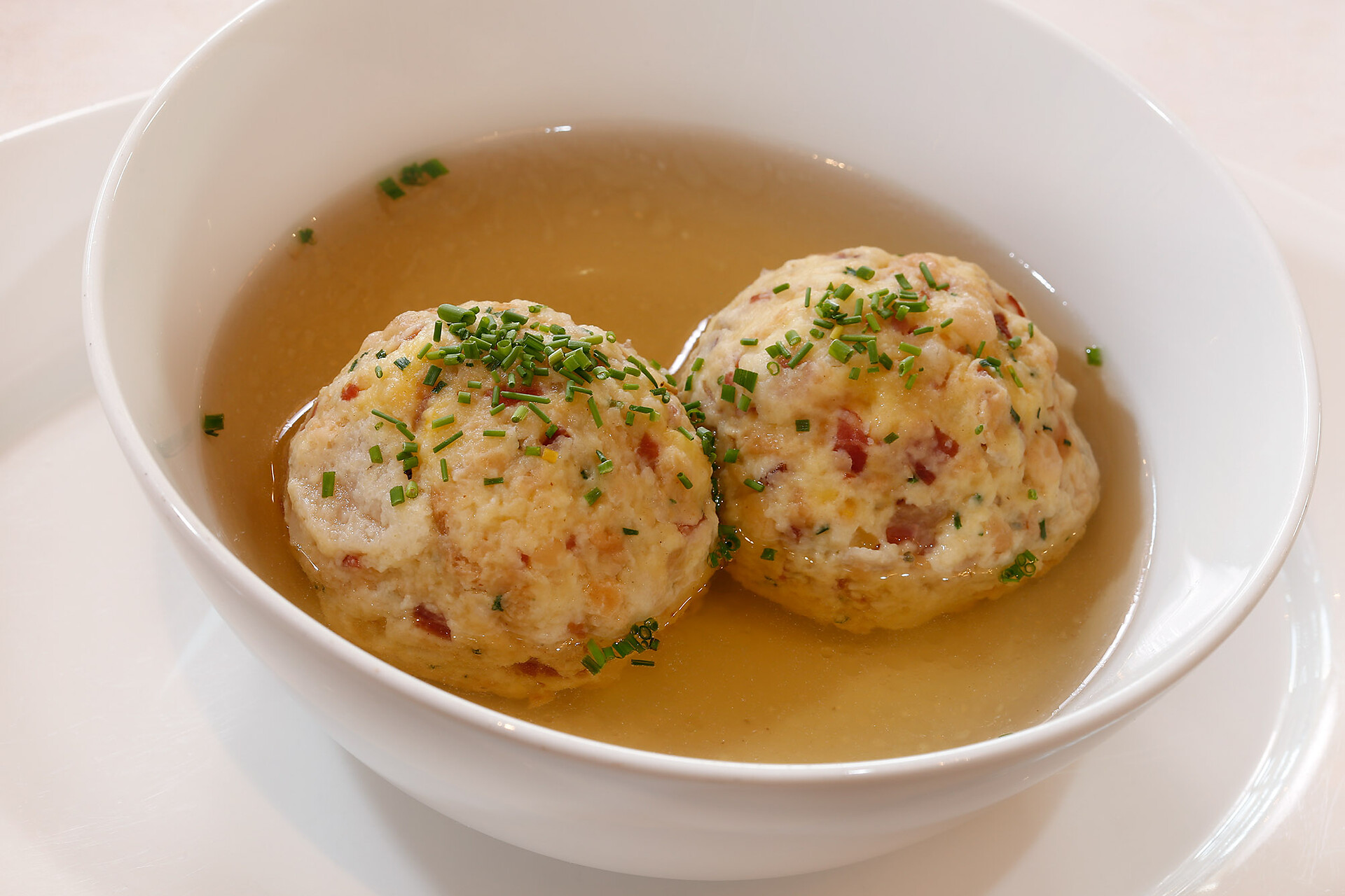 Speckknödelsuppe