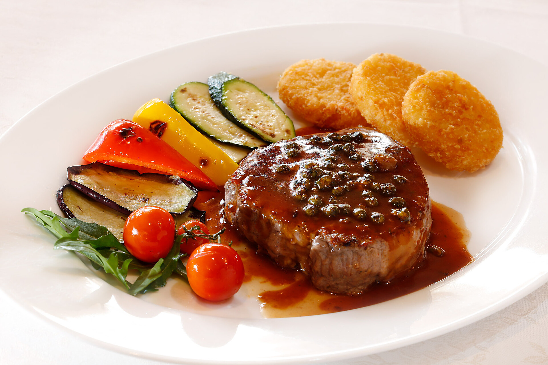 Filet vom Rind mit Pfeffersauce