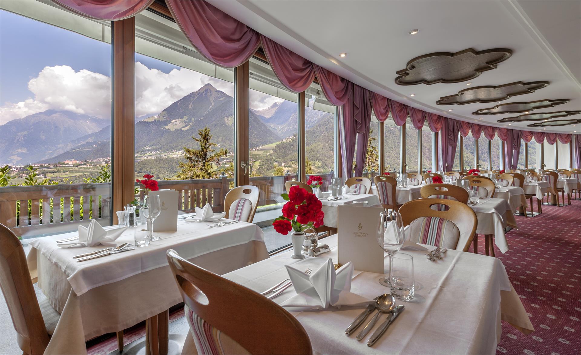 Hotel Erzherzog Johann Schenna 11 suedtirol.info