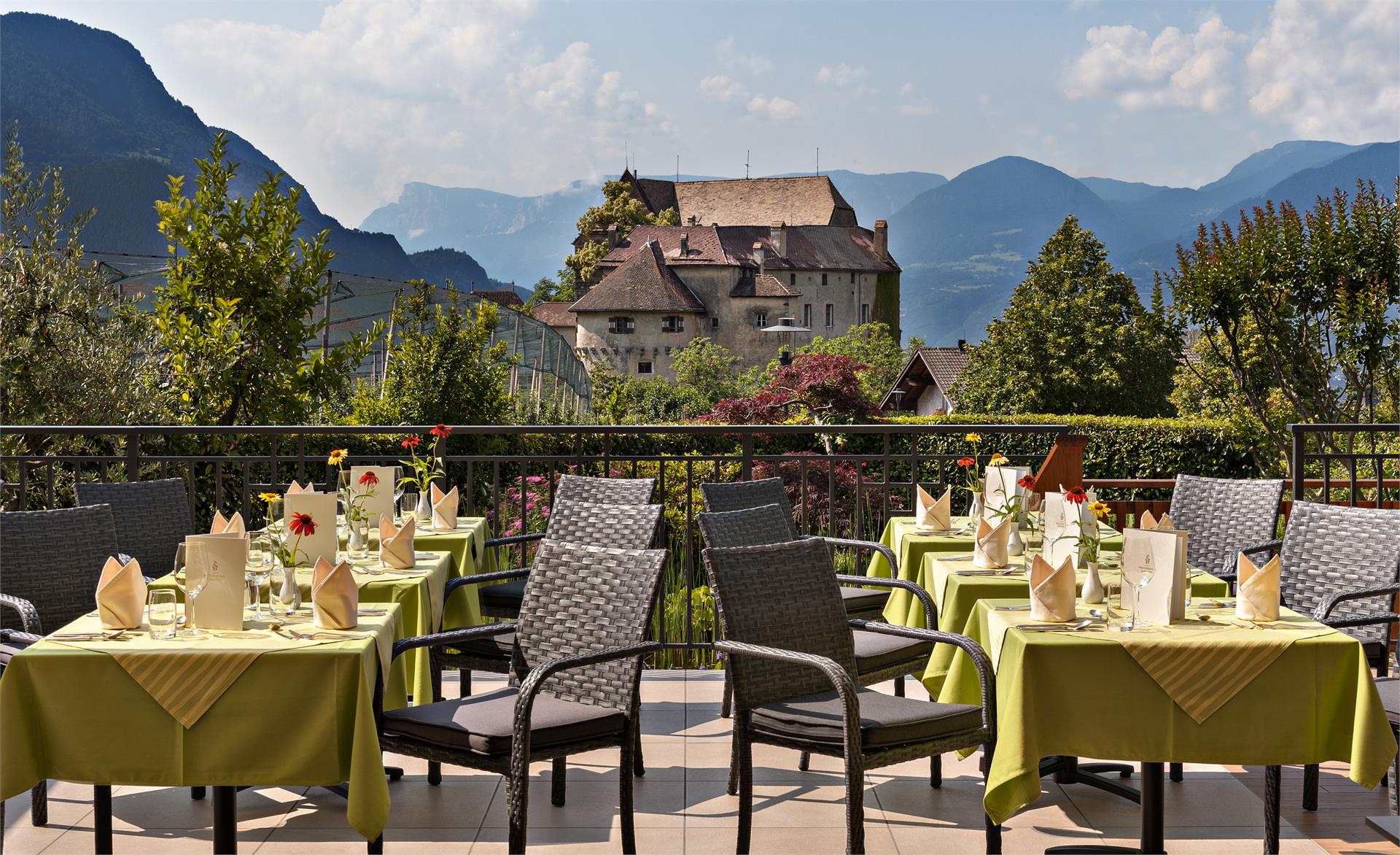 Hotel Erzherzog Johann Schenna 23 suedtirol.info