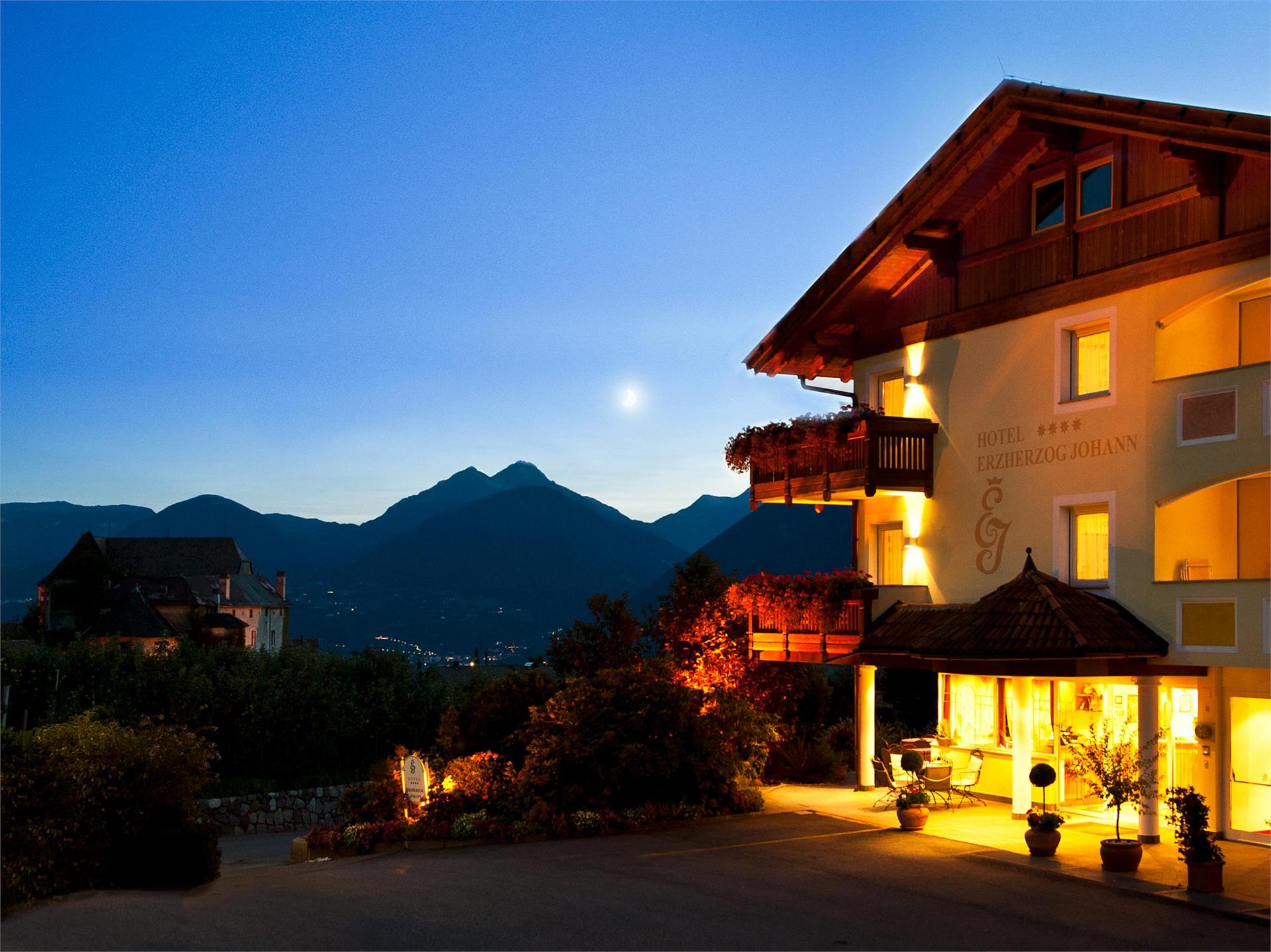 Hotel Erzherzog Johann Schenna 1 suedtirol.info