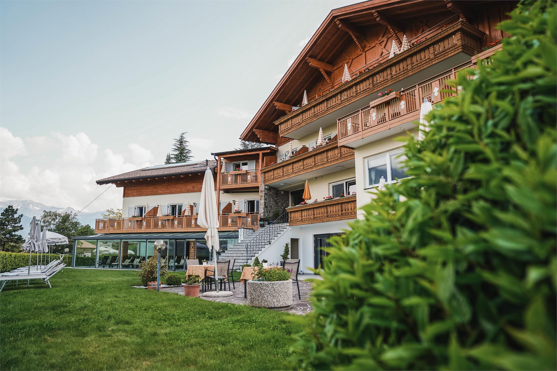 Hotel Mitlechnerhof Schenna 2 suedtirol.info