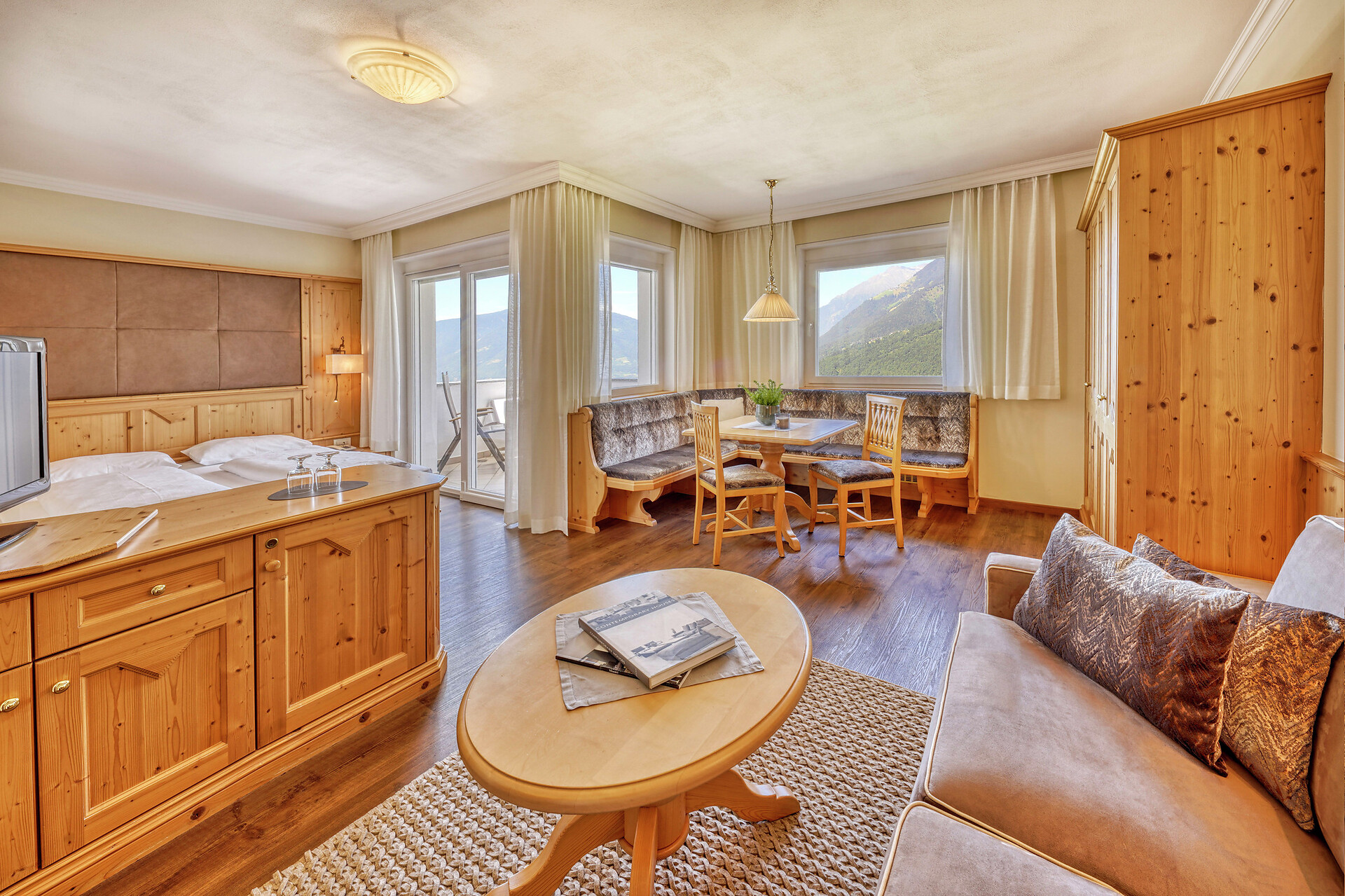Hotel Panorama Scena 8 suedtirol.info