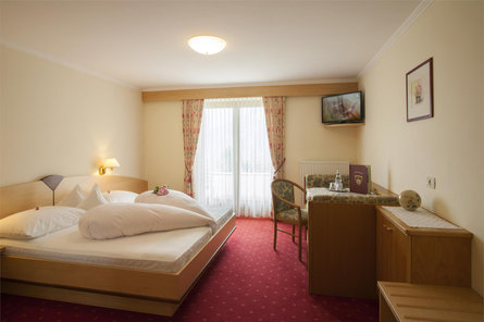 Hotel Garni Alpenhof Schenna 2 suedtirol.info