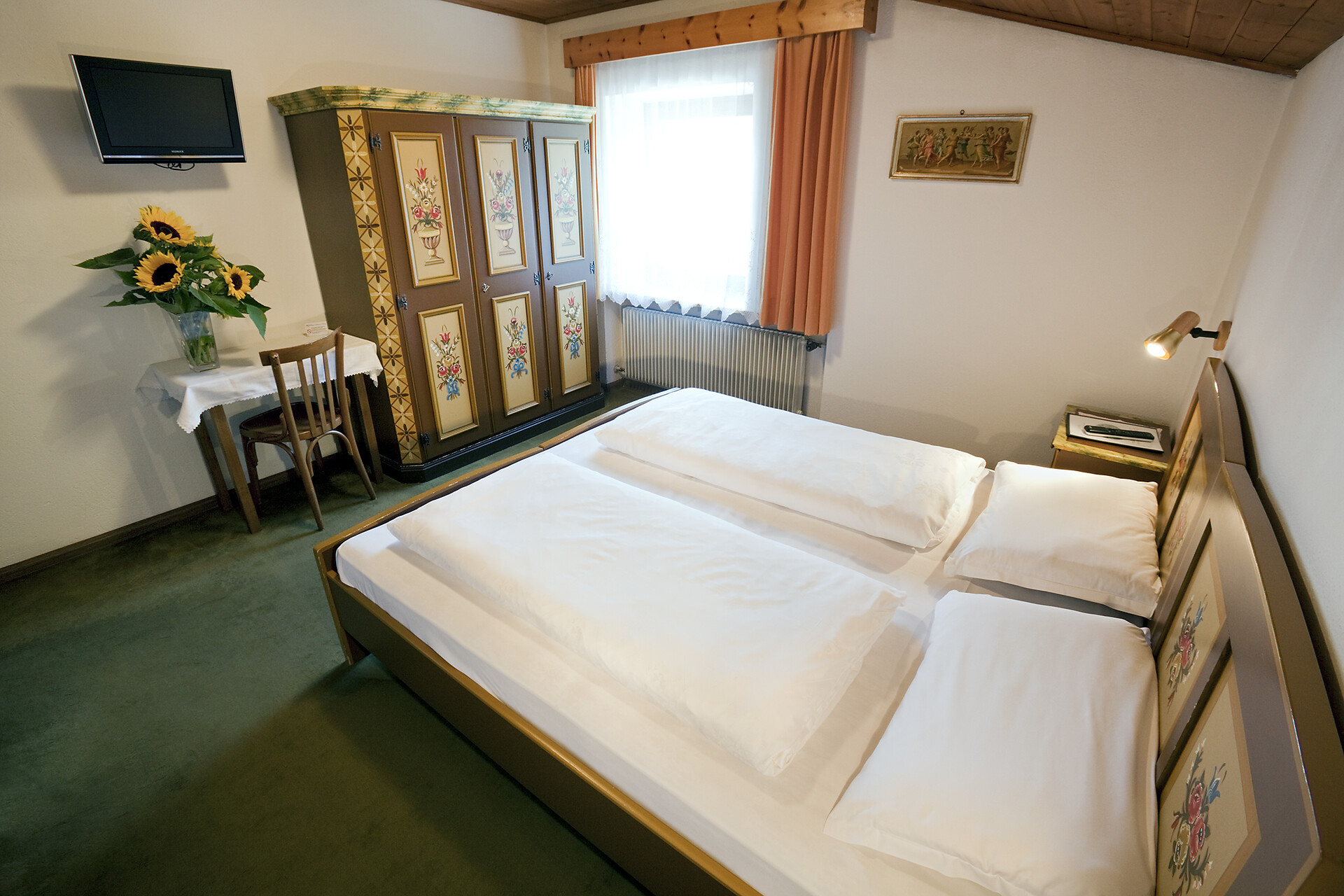 Hotel Ustaria Posta Badia 9 suedtirol.info