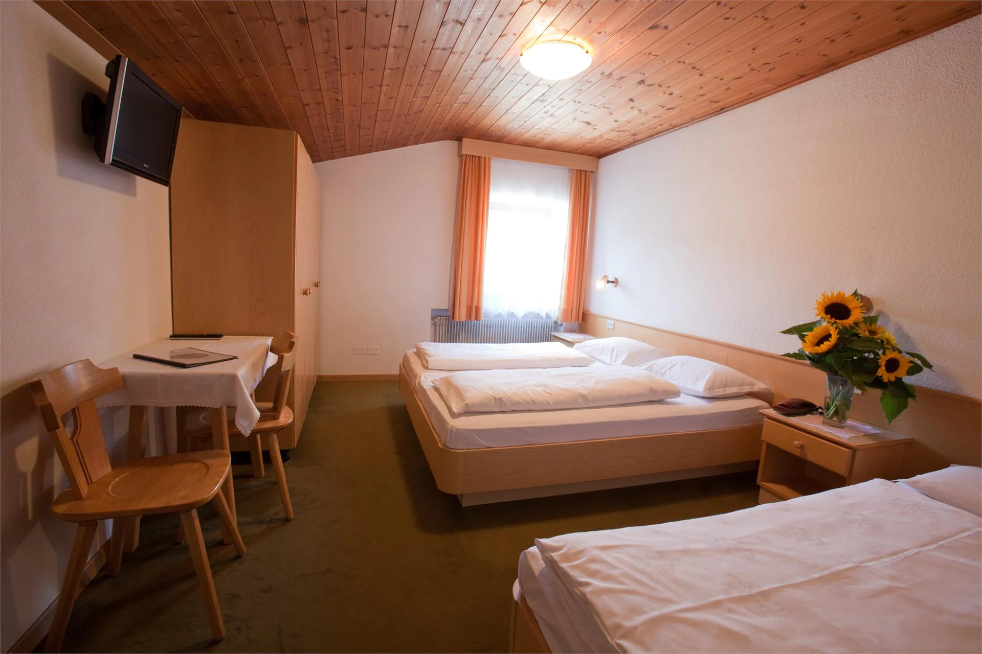 Hotel Ustaria Posta Badia 12 suedtirol.info