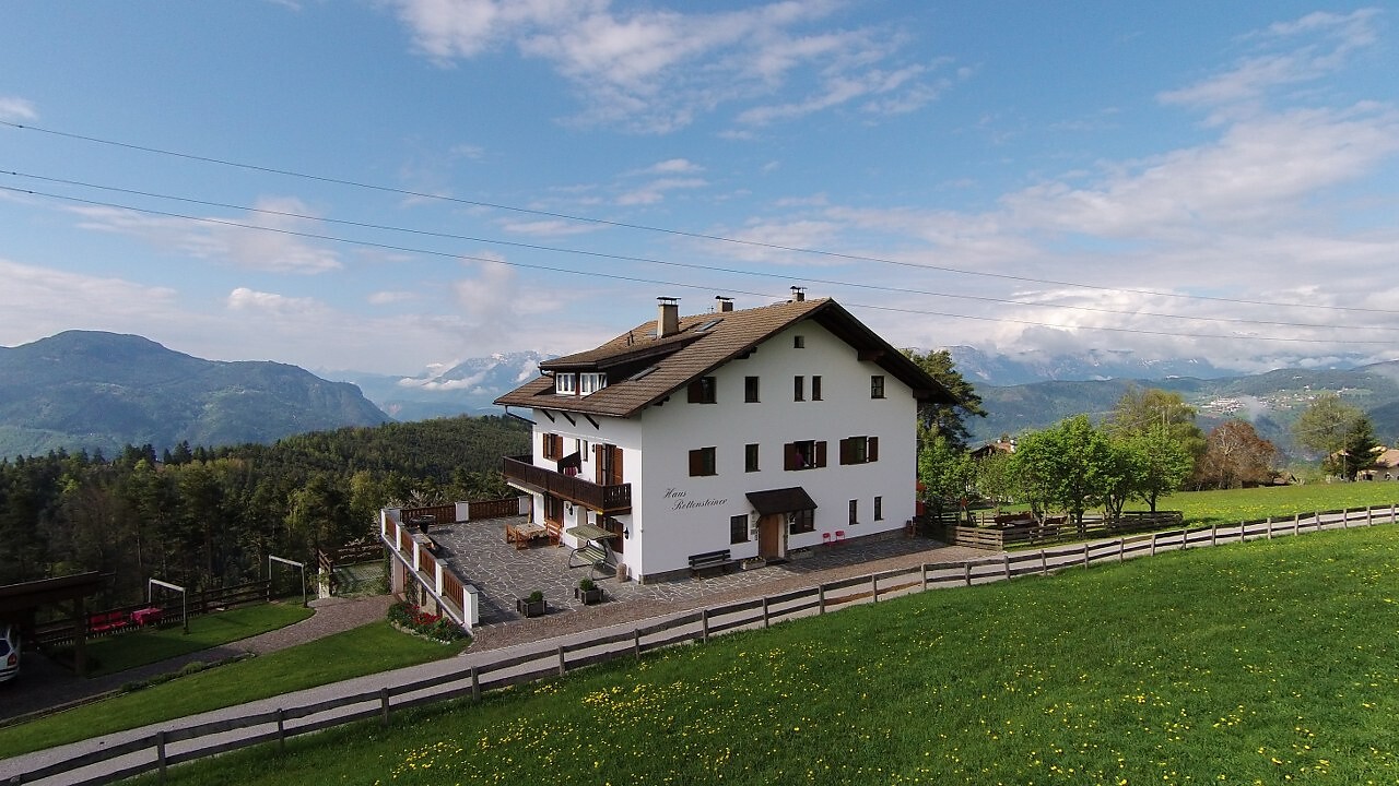 Haus Rottensteiner im Frühling