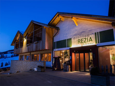 Hotel Rezia Badia 1 suedtirol.info
