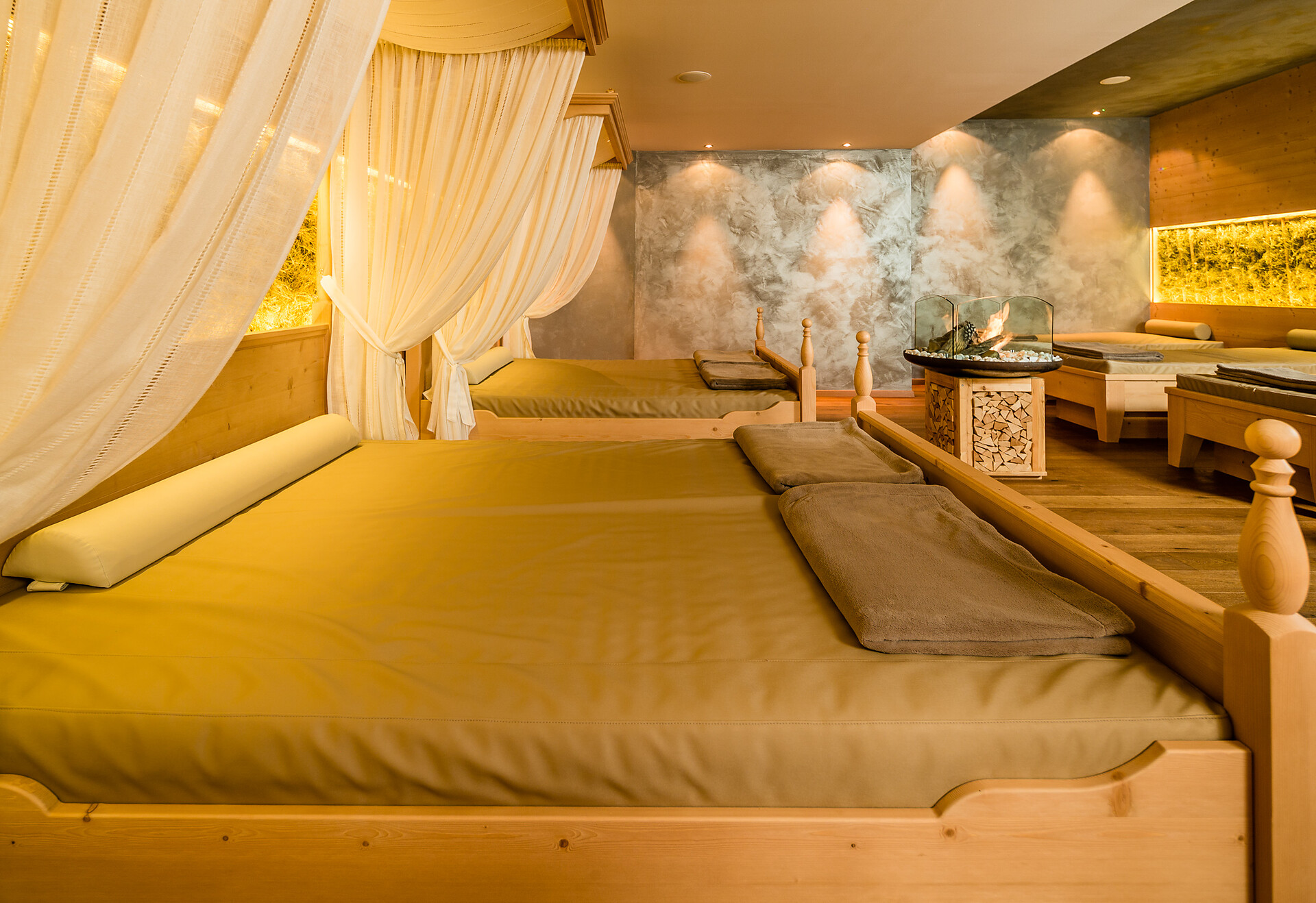 Sala relx con lettini d'acqua