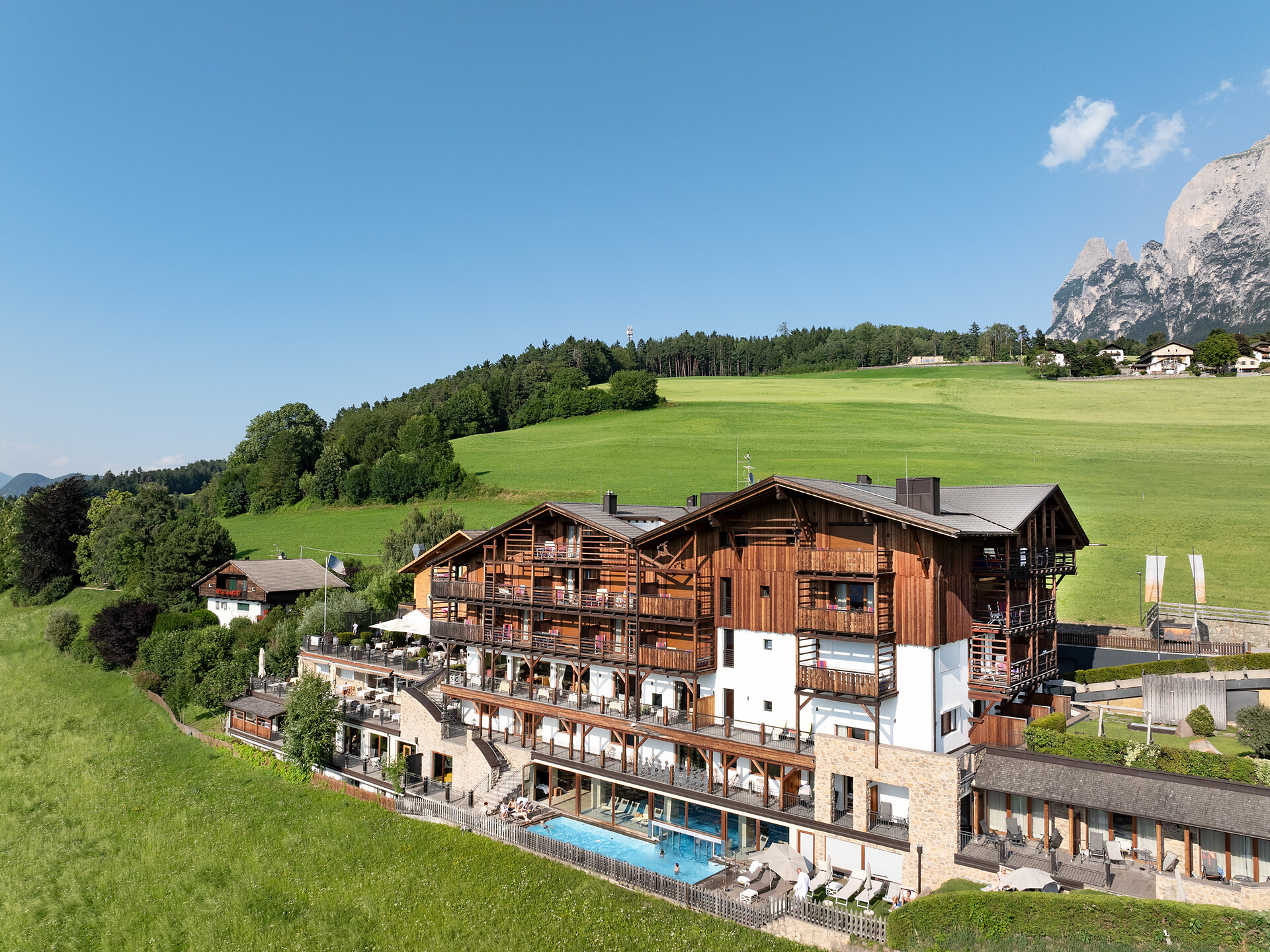 Hotel Emmy - five elements - Regione dolomitica Alpe di Siusi - #1 - suedtirol.info