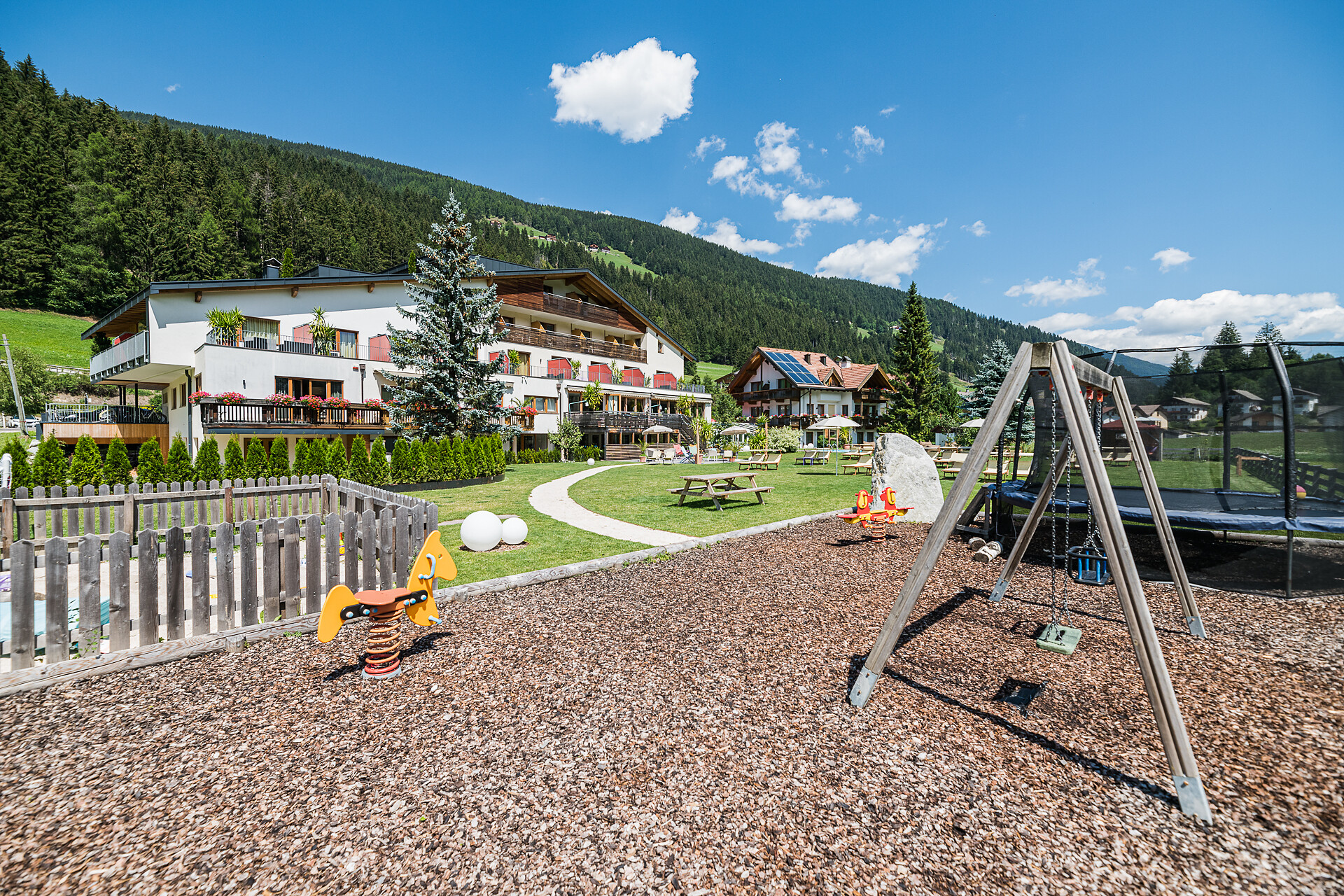 Helmhotel San Candido 30 suedtirol.info