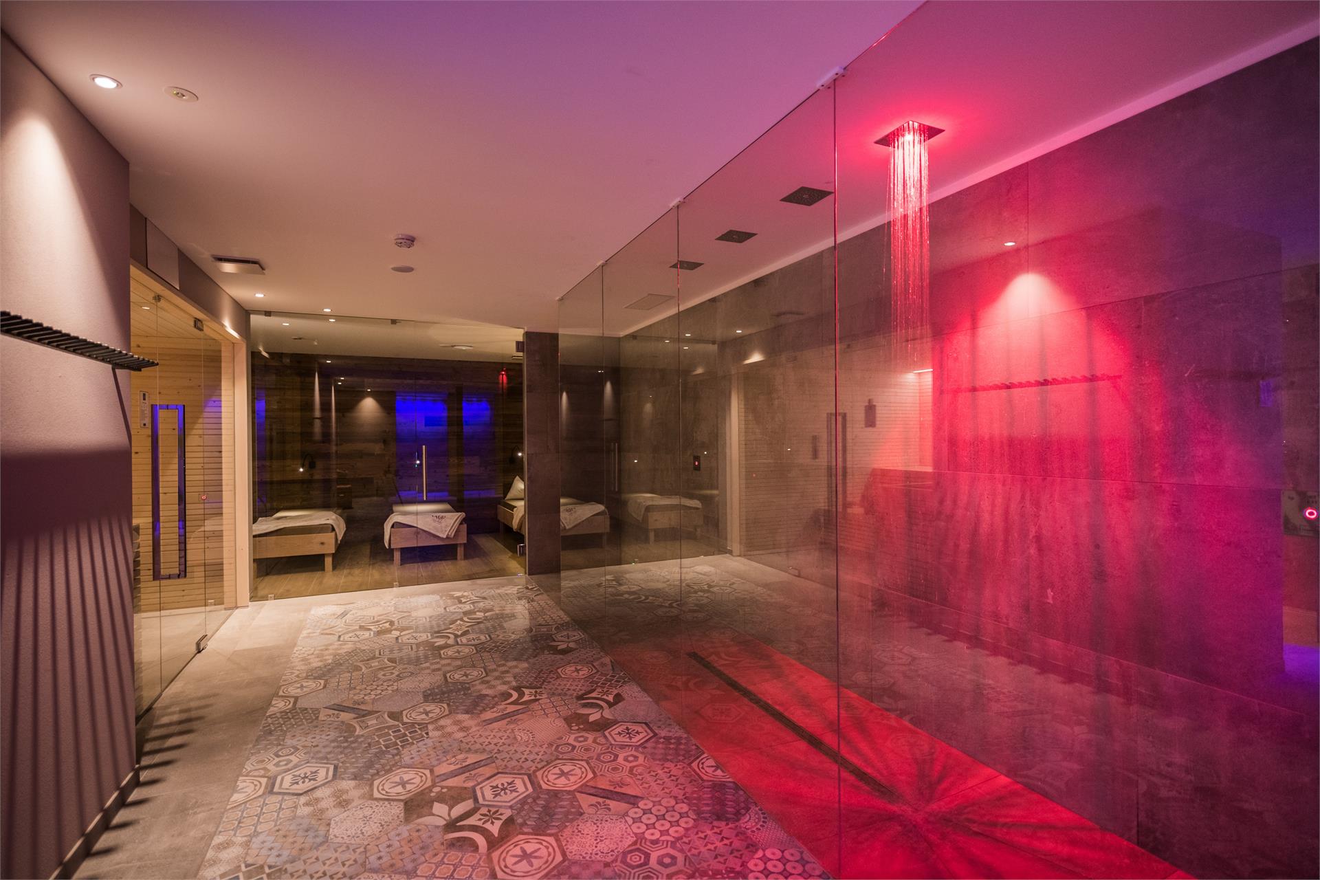 Helmhotel Innichen 18 suedtirol.info
