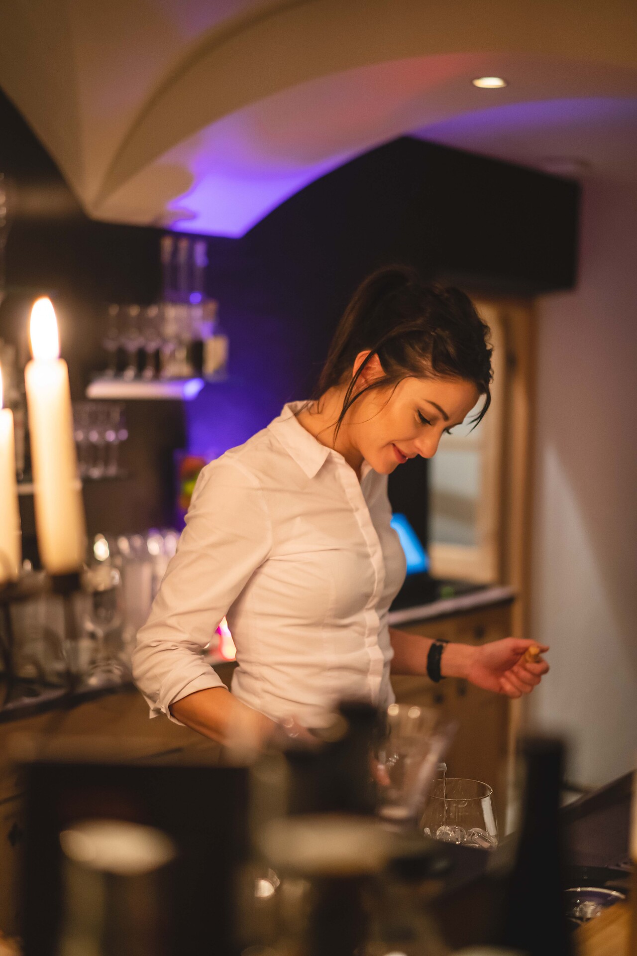Bar & Kamin Lounge