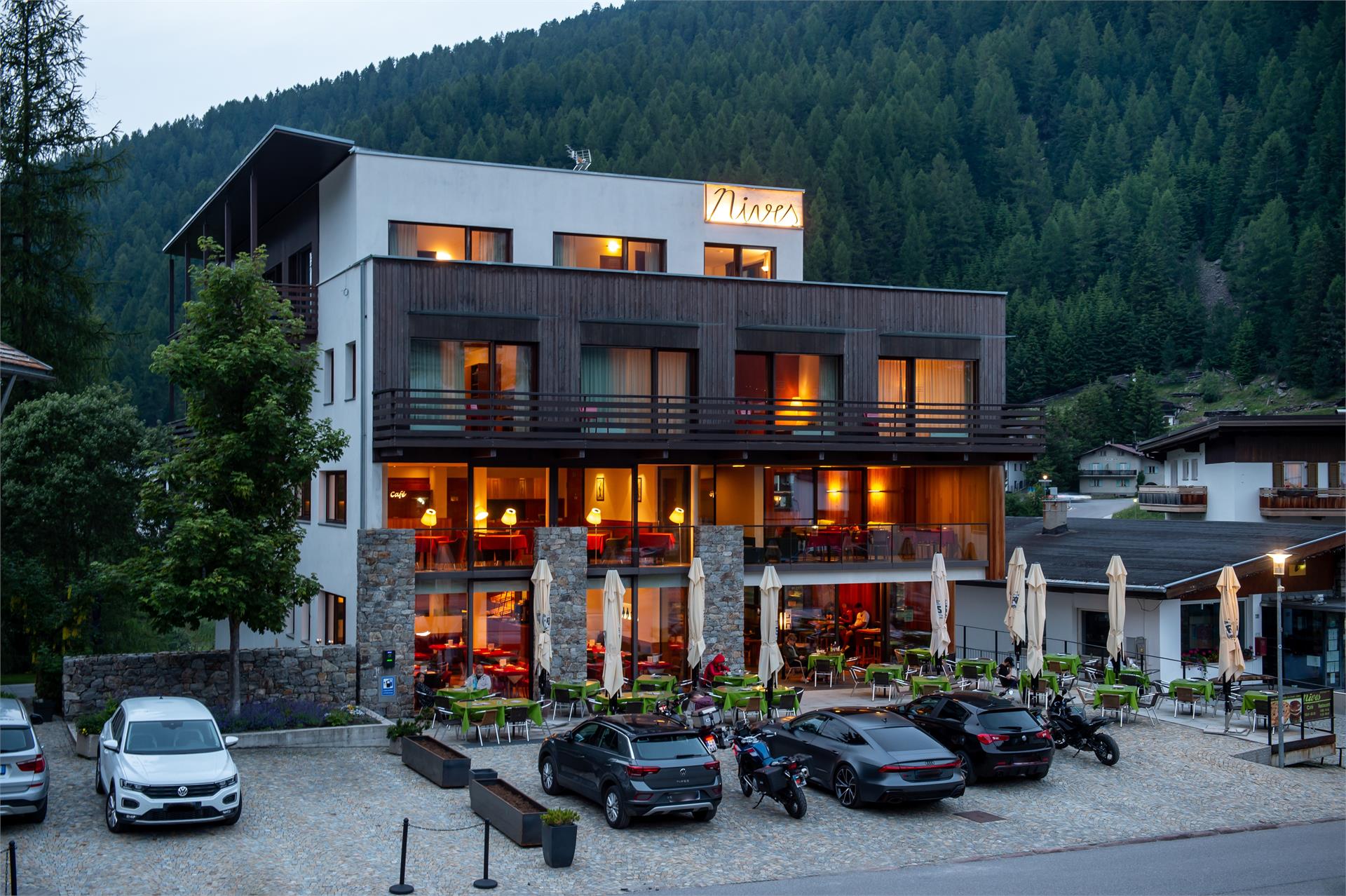 Hotel Nives Stelvio 1 suedtirol.info