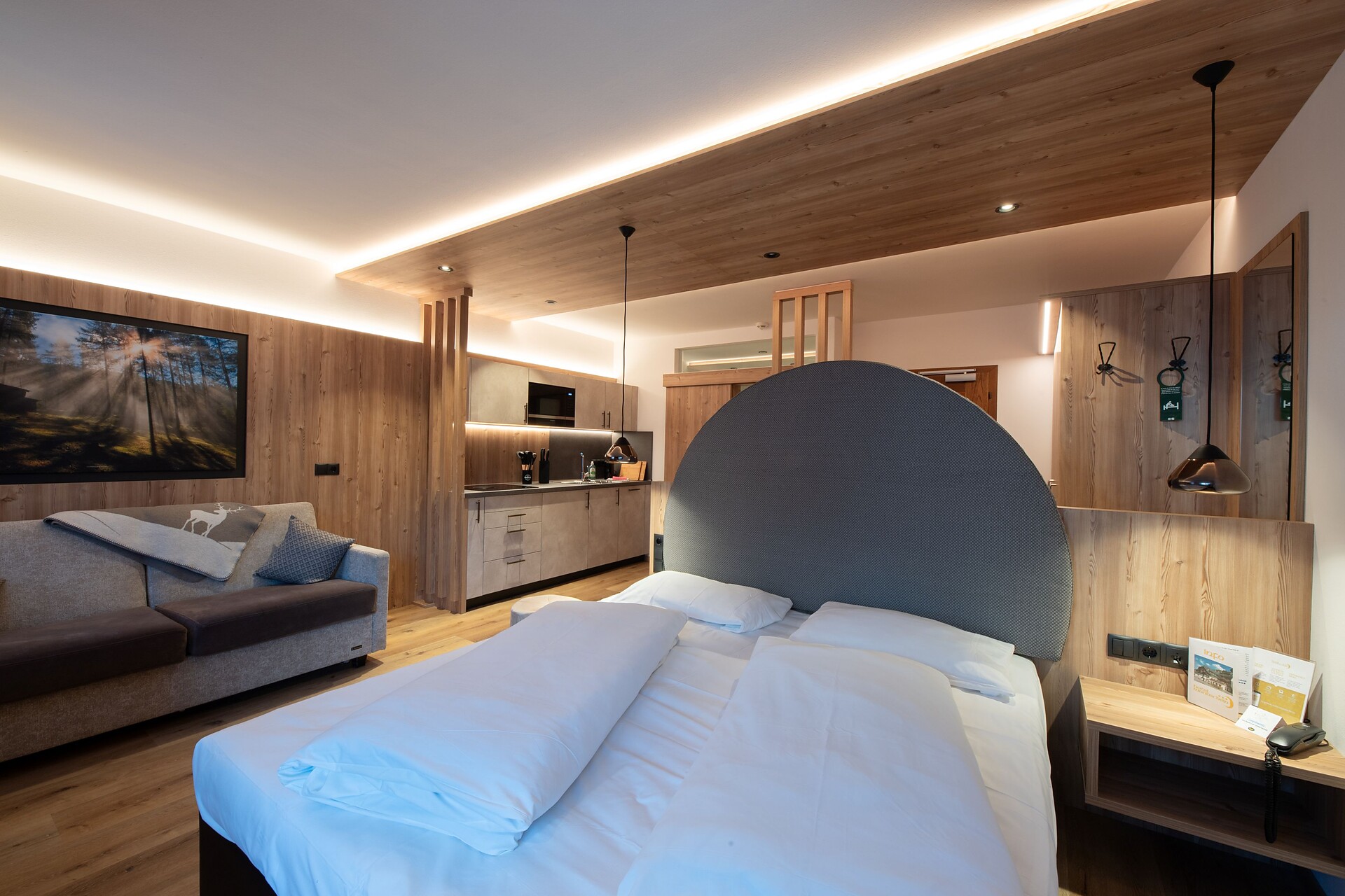 Living Suite Superior