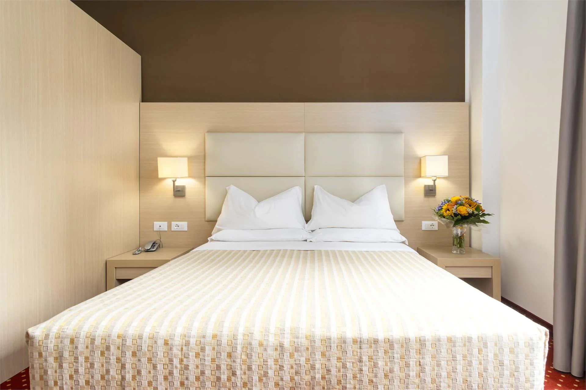 HOTEL REGINA A. Bolzano/Bozen 9 suedtirol.info