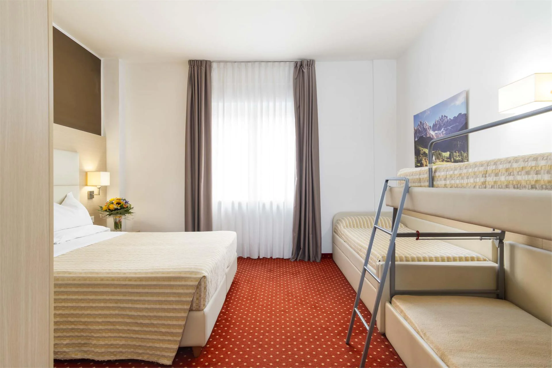 HOTEL REGINA A. Bolzano/Bozen 6 suedtirol.info