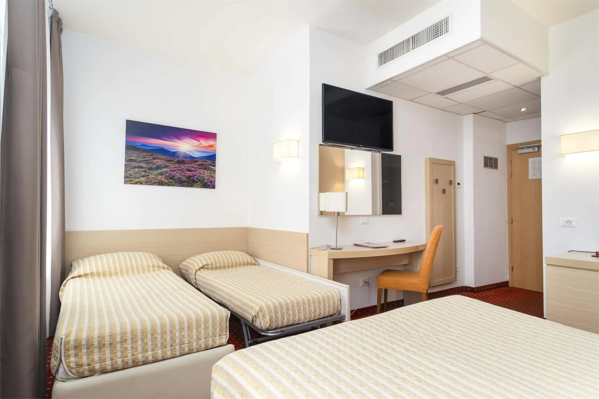 HOTEL REGINA A. Bolzano/Bozen 16 suedtirol.info