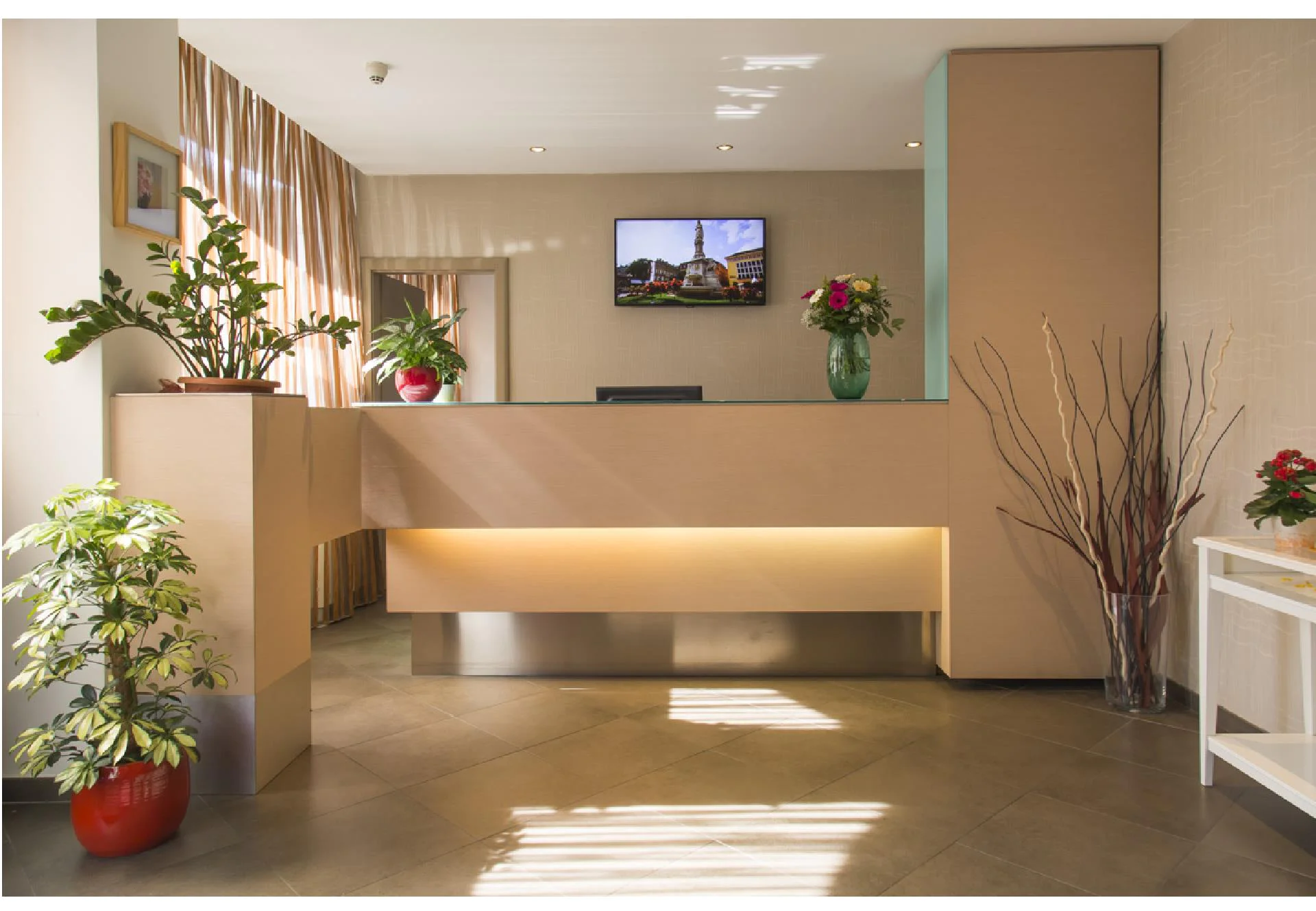 HOTEL REGINA A. Bolzano/Bozen 1 suedtirol.info