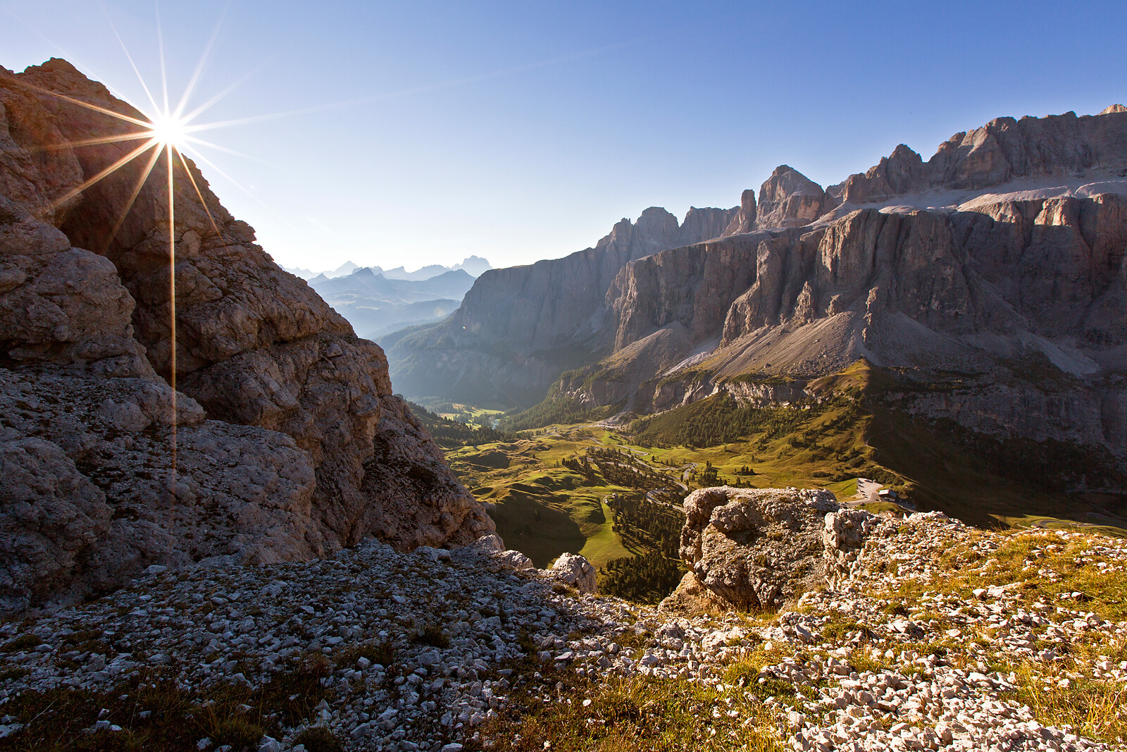 alba sul passo gardena